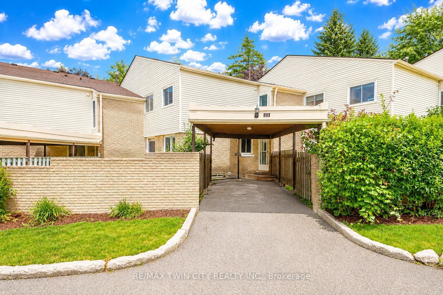 415 Morgan Avenue 23, Kitchener, ON N2A 2V6 photo 2