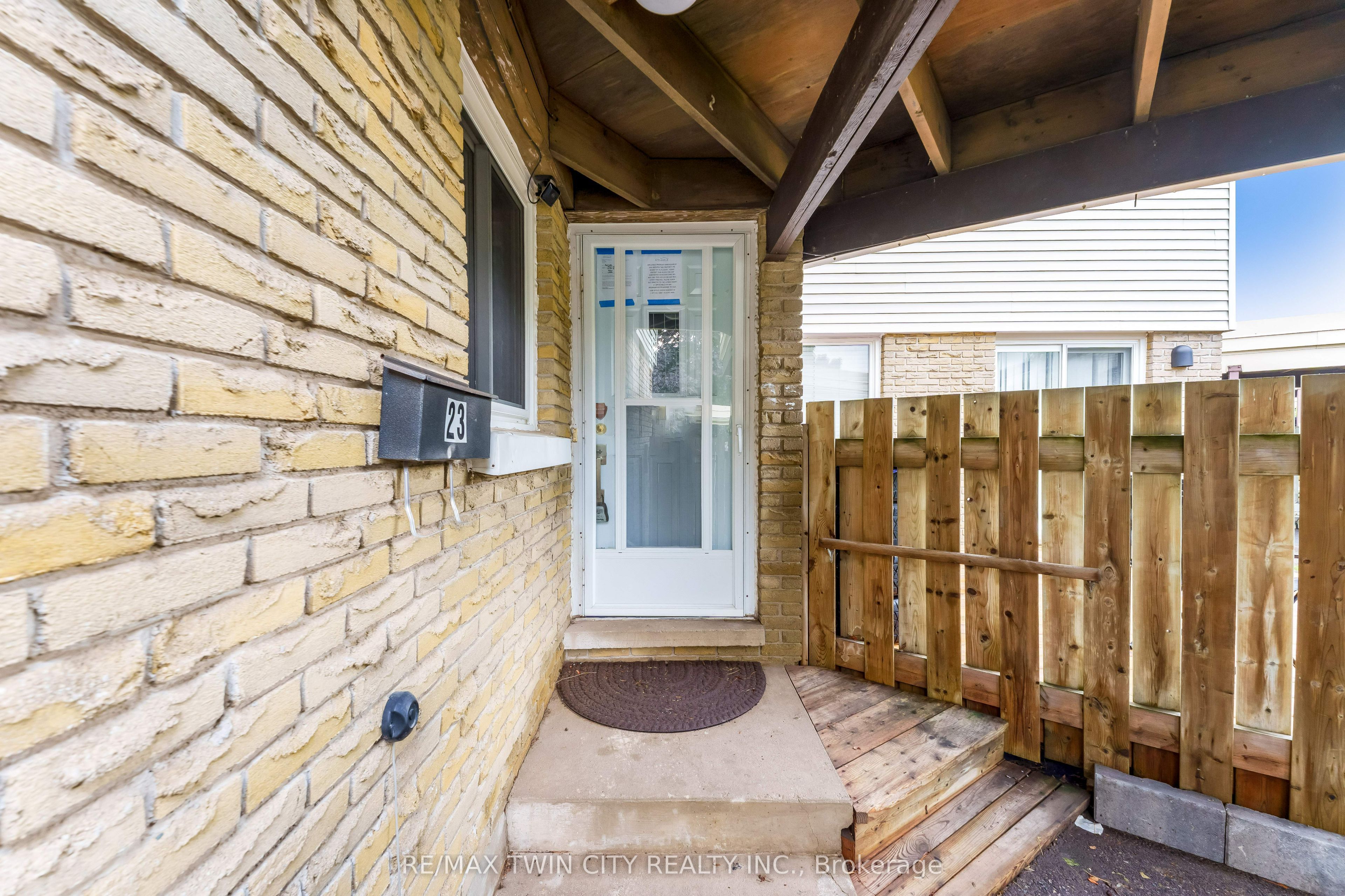 415 Morgan Avenue 23, Kitchener, ON N2A 2V6 photo 3