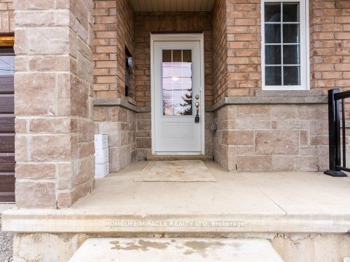 32 Vickers Road, Hamilton, ON L9A 1Y1 photo 3