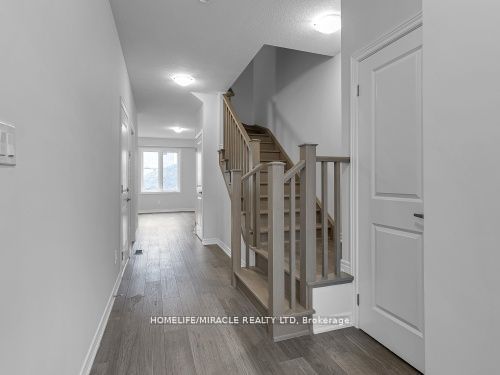 32 Vickers Road, Hamilton, ON L9A 1Y1 photo 5