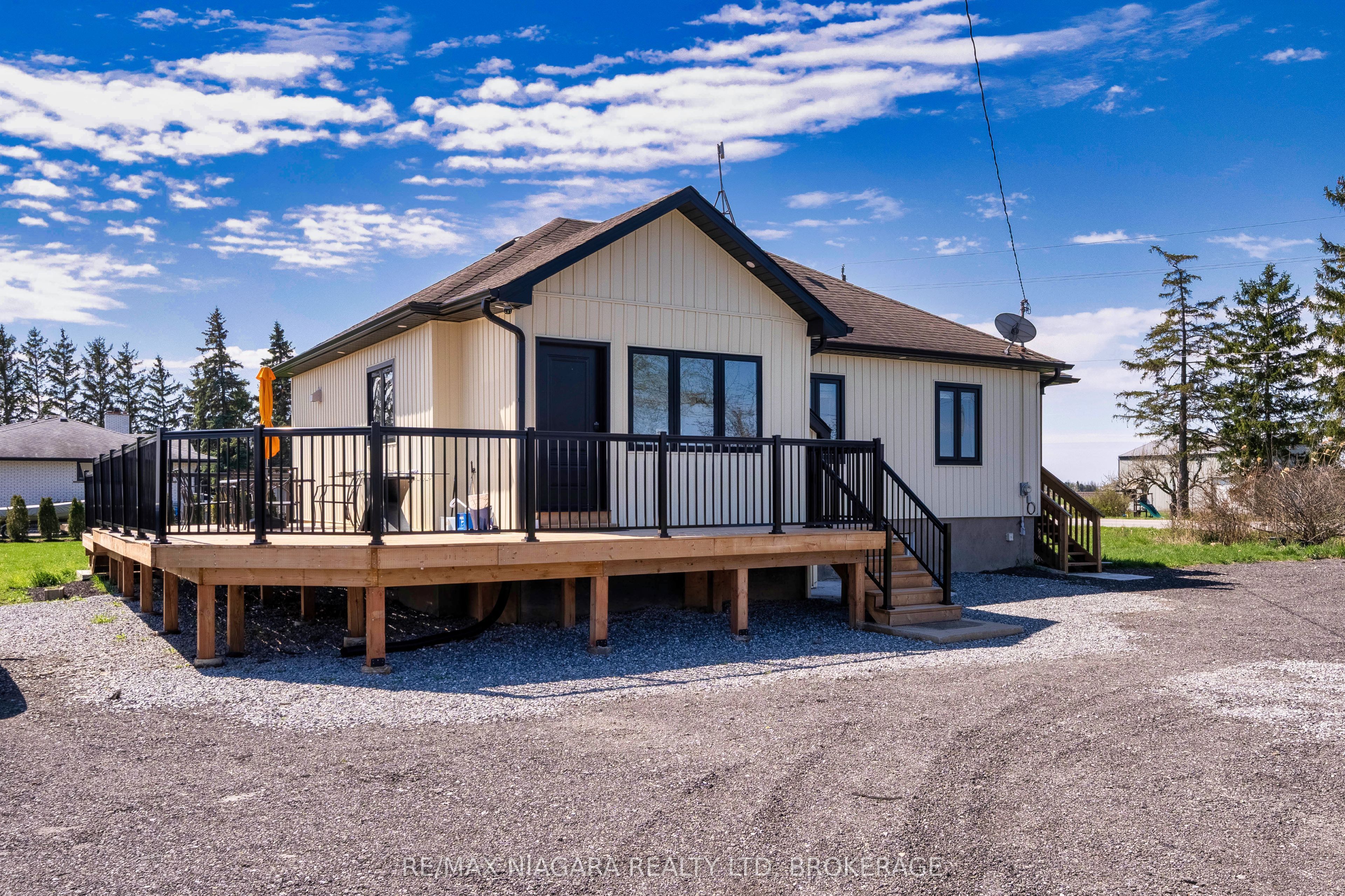 1209 Line 3 Road, Niagara-on-the-Lake, ON L0S 1J0 photo 4