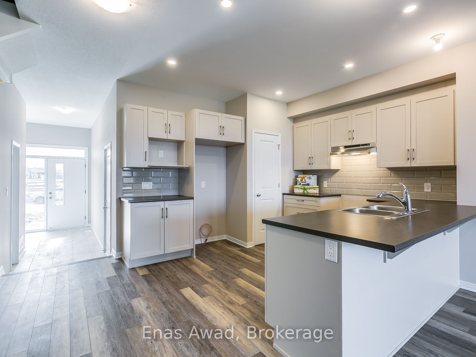 491 Cope Drive, Kanata, ON K2V 3P1 photo 5
