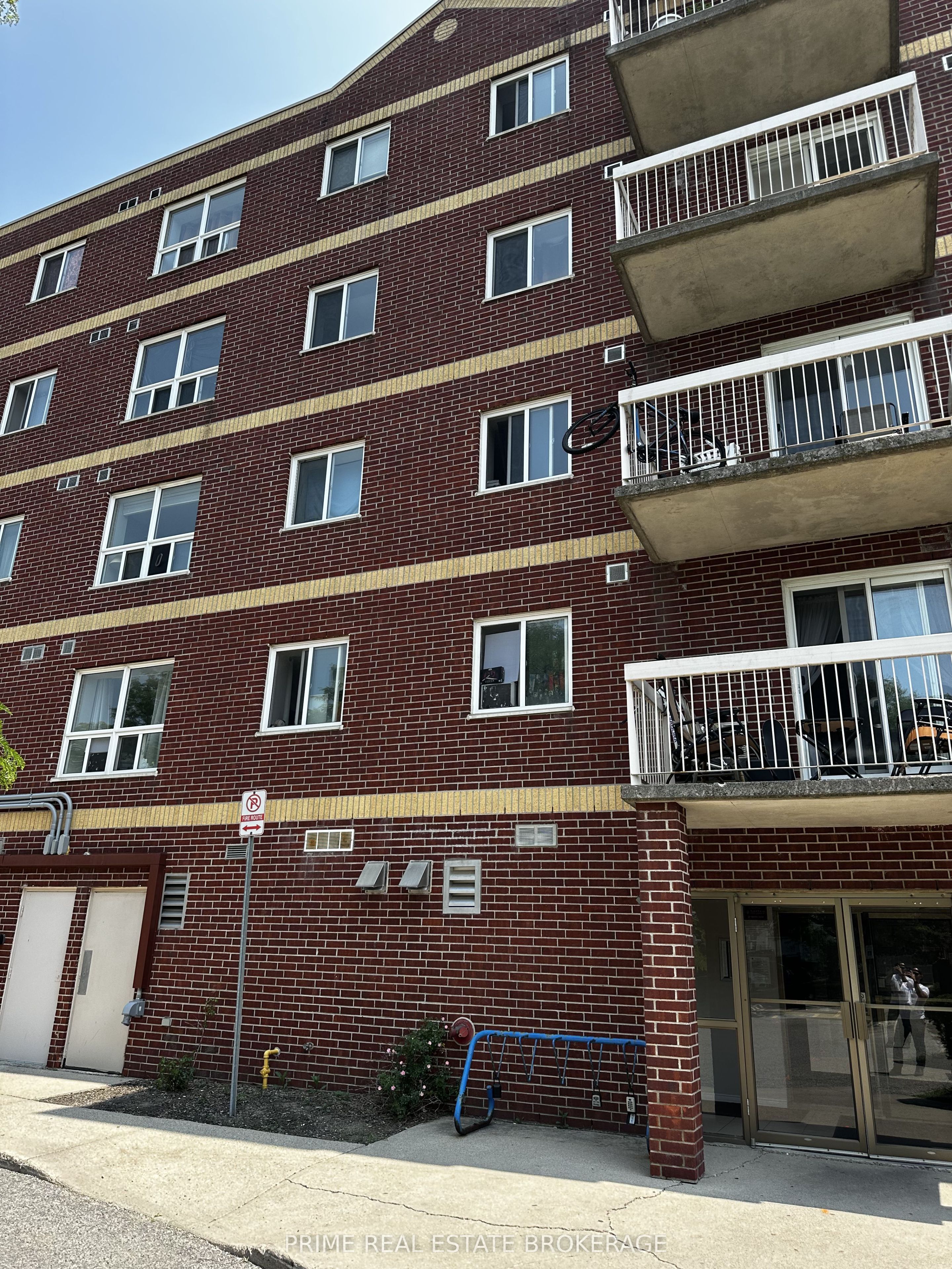 626 First Street 204, London East, ON N5V 2A2