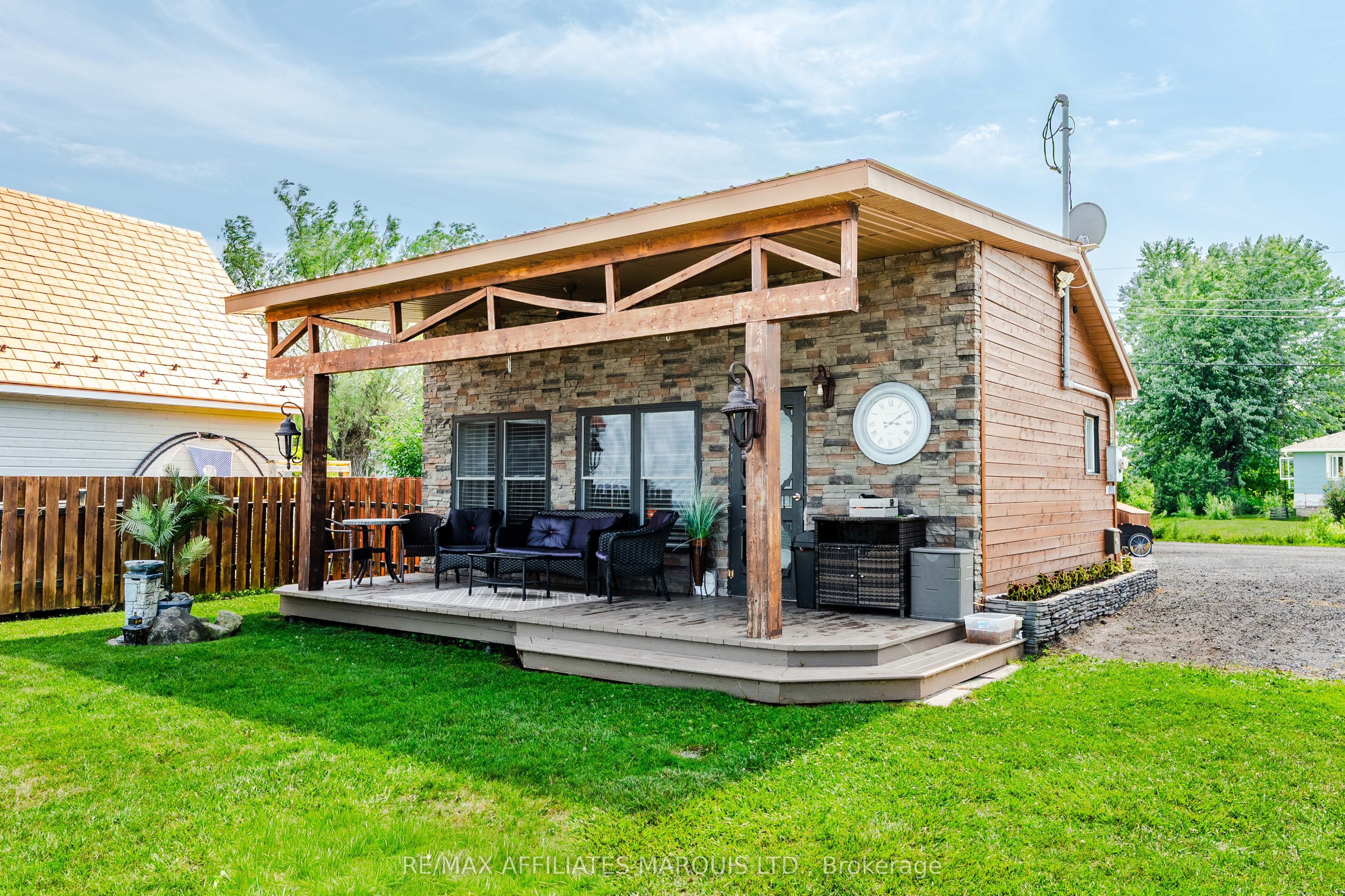 6247 167th Avenue, South Glengarry, ON K0C 1E0 photo 4