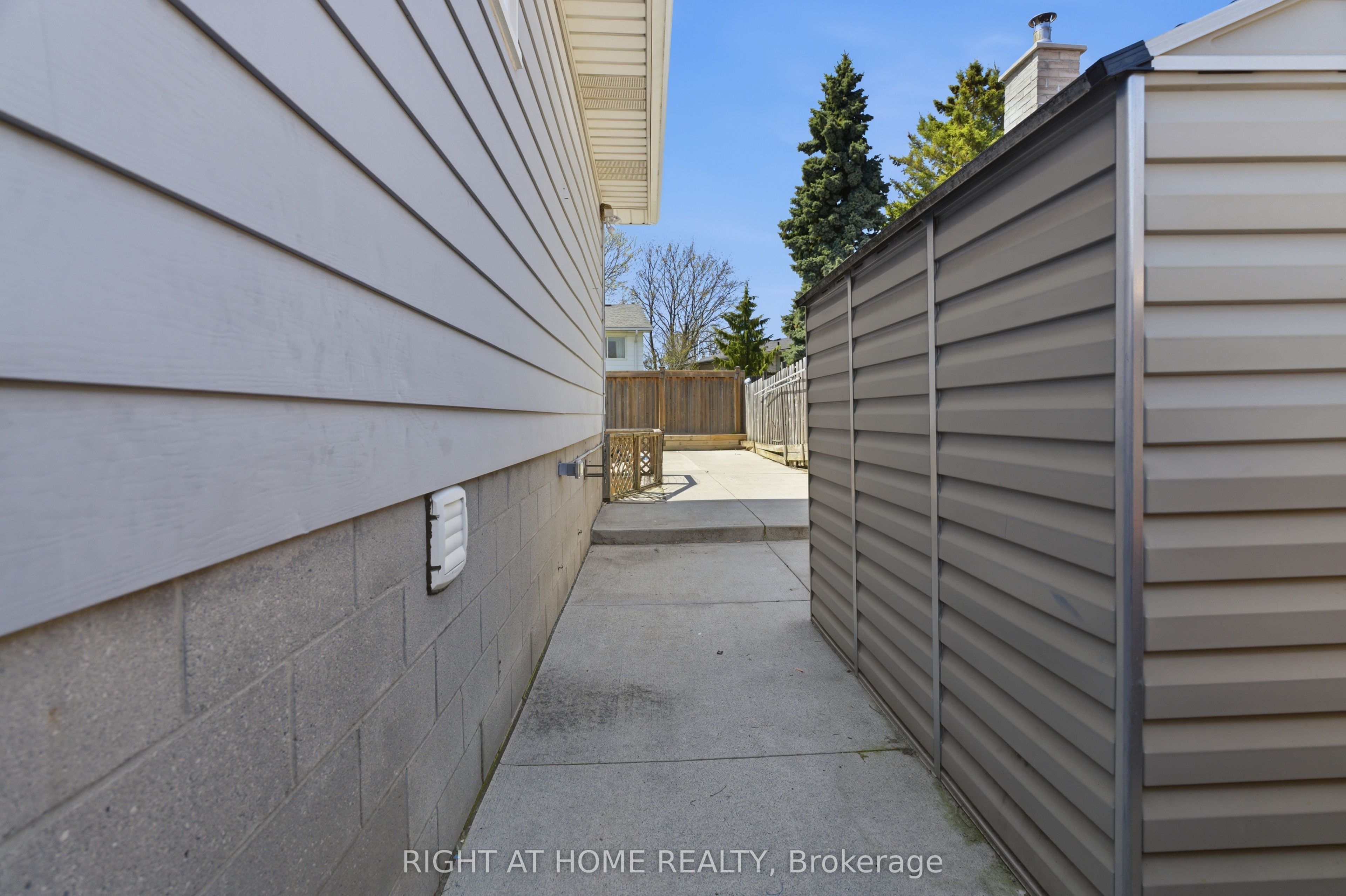 341 Rexford Drive Basement, Hamilton, ON L8W 1W2 photo 3