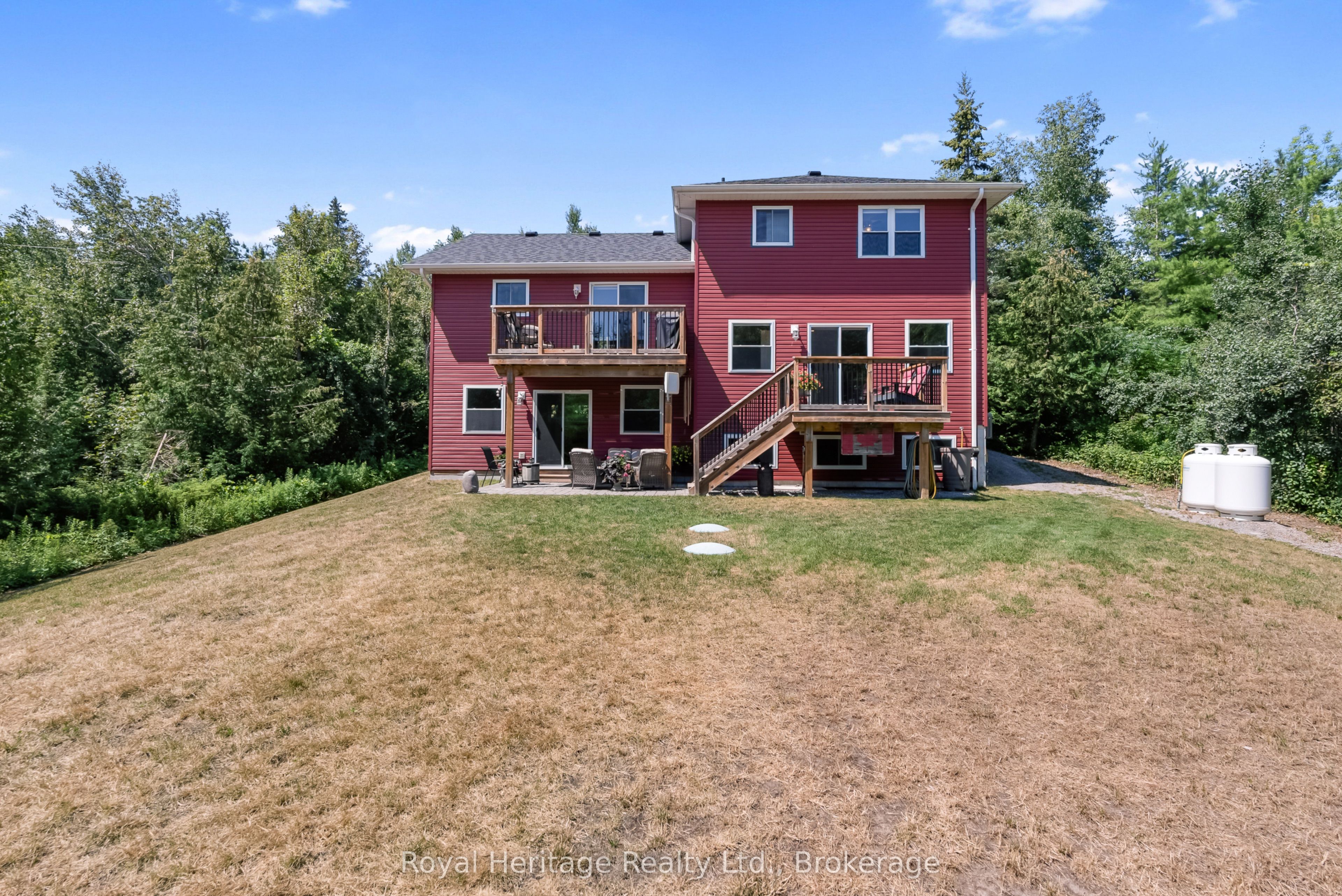 38 Clifford Drive, Kawartha Lakes, ON K0M 1L0 photo 2