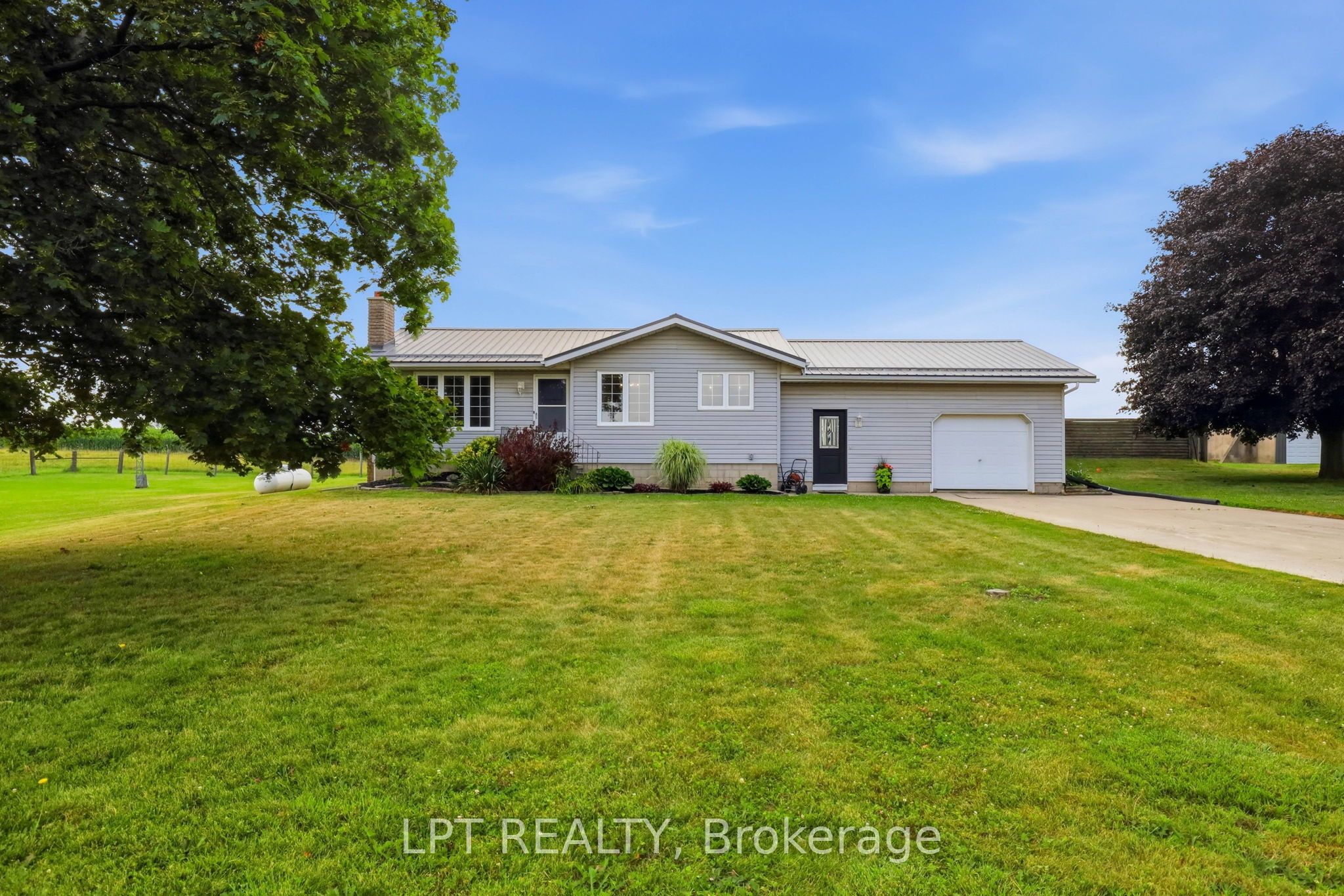 22095 Mc Dougall Line, West Elgin, ON N0L 2C0