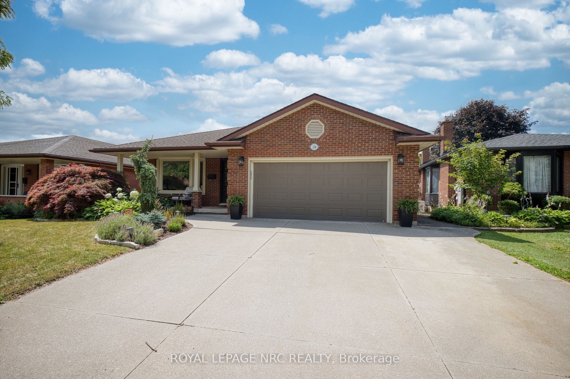124 Glen Park Drive, Welland, ON L3C 6J9