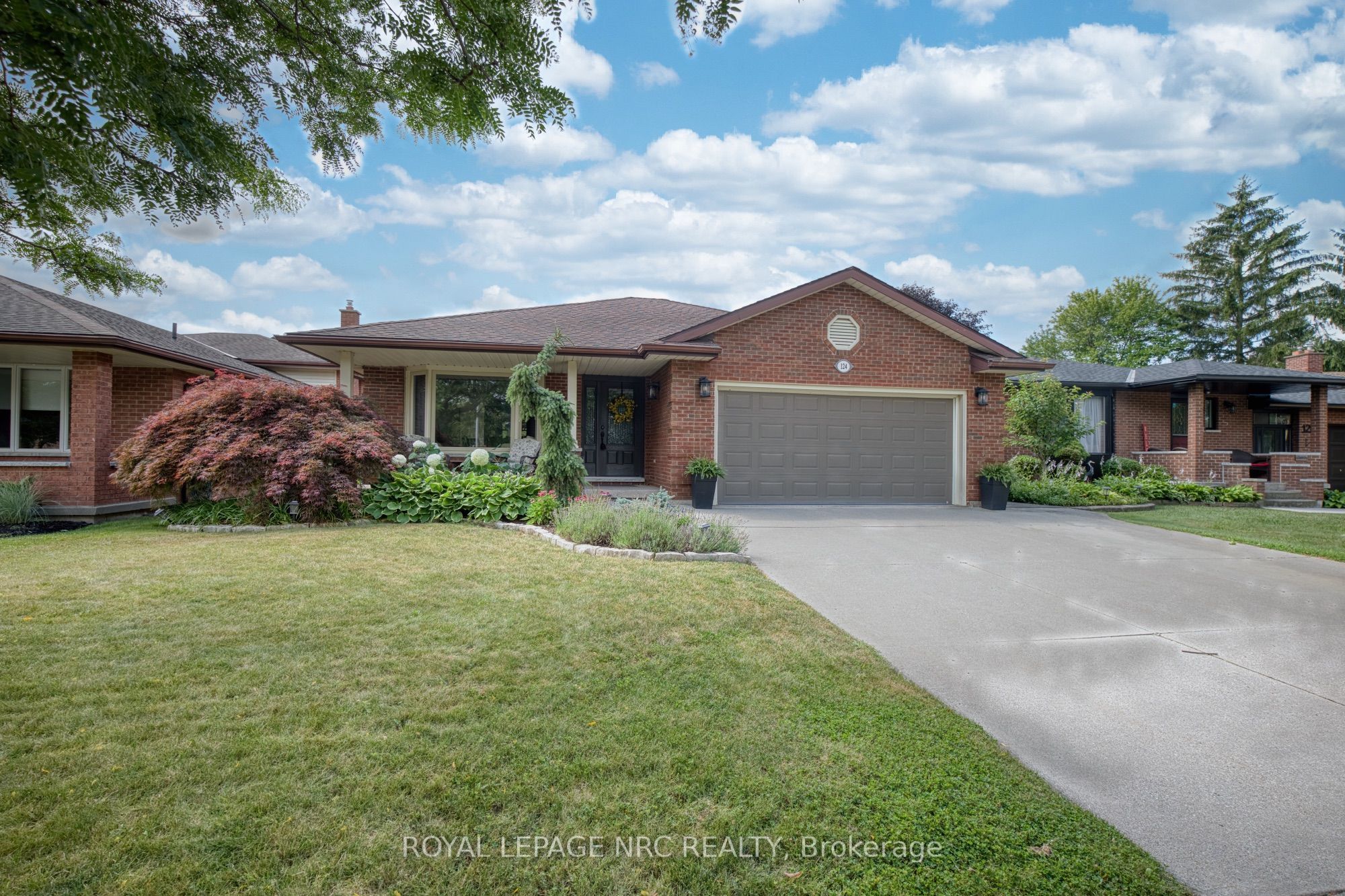 124 Glen Park Drive, Welland, ON L3C 6J9 photo 2