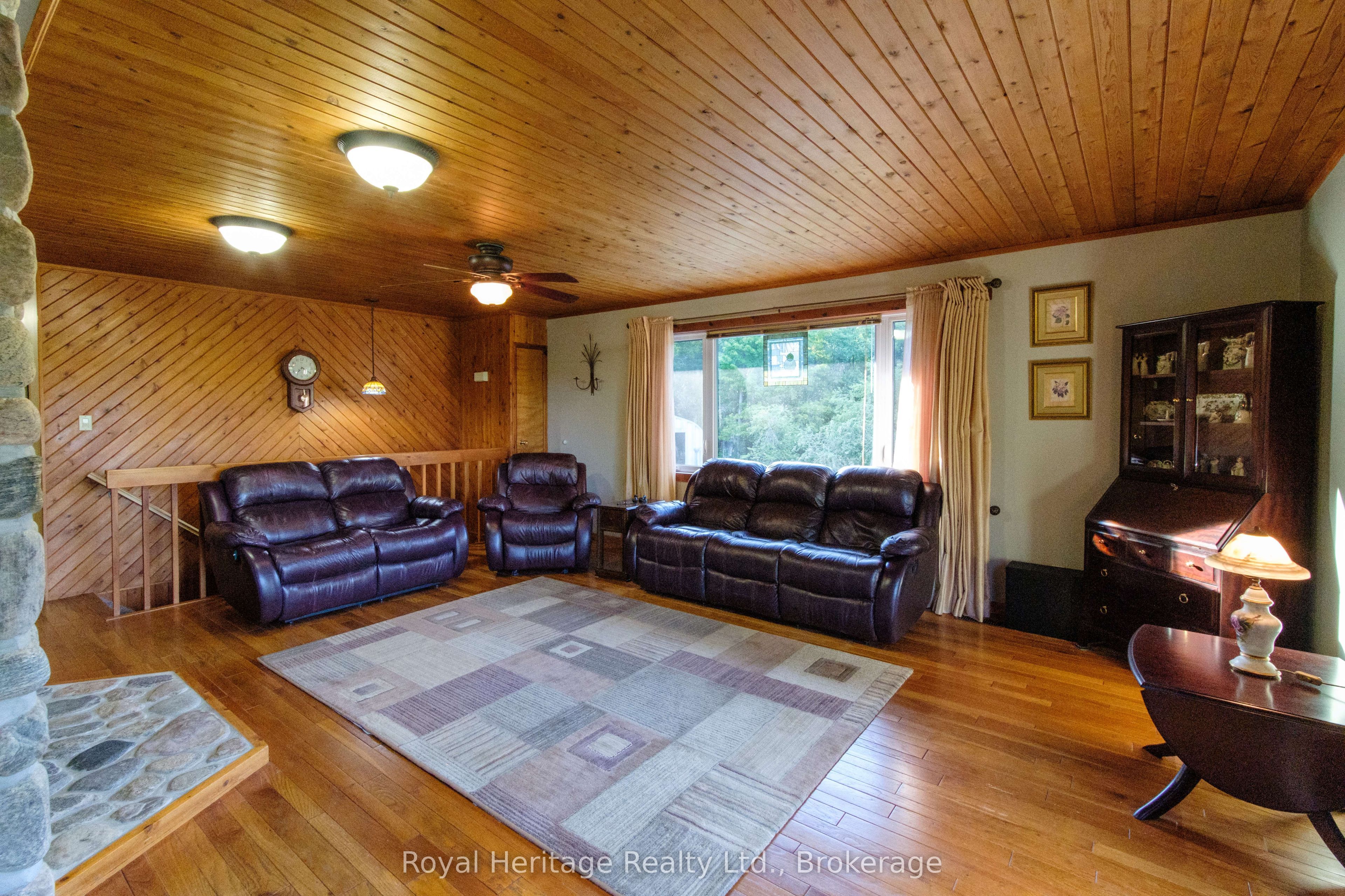 497 Mooney Road, Hastings Highlands, ON K0L 1C0 photo 5