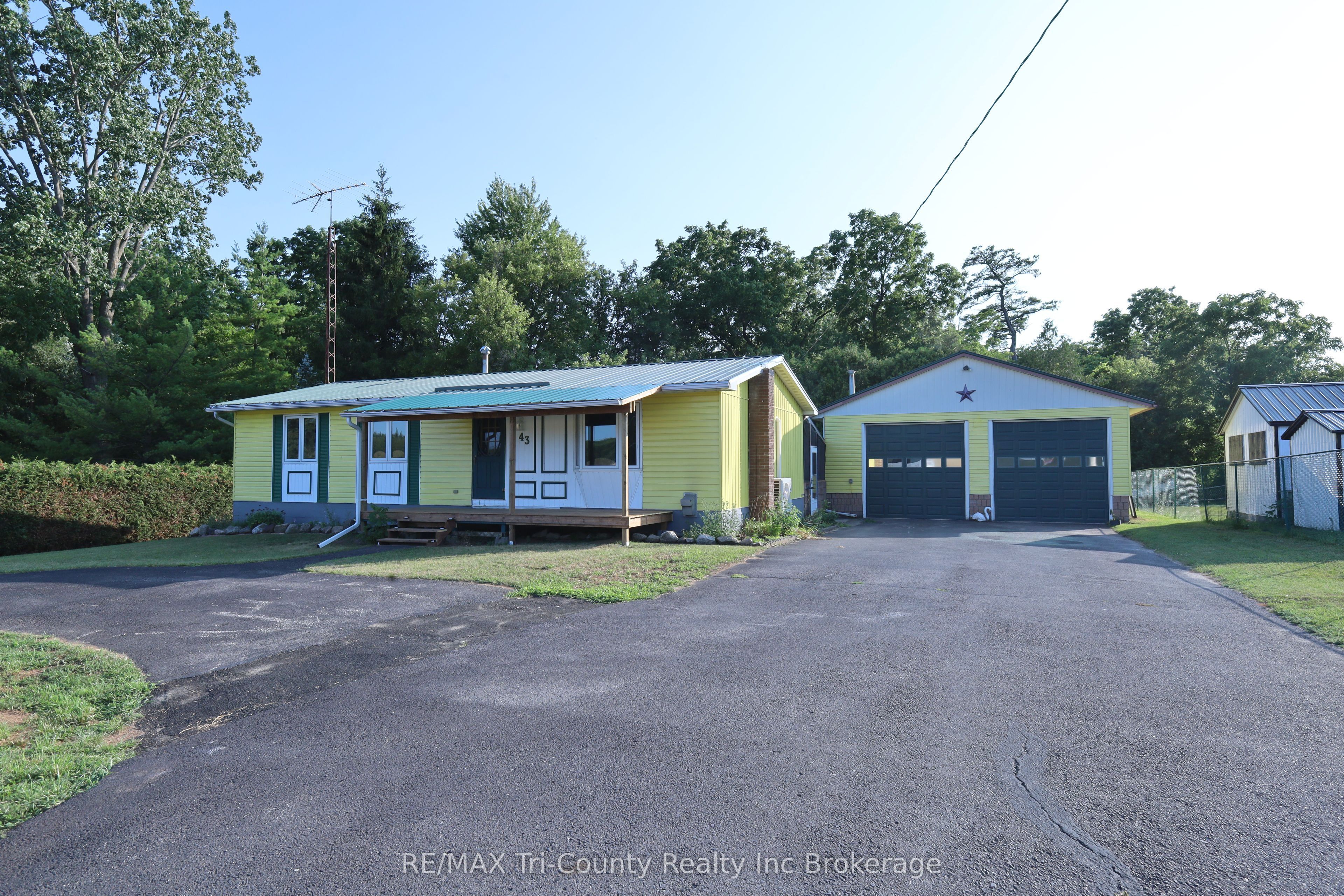43 South Street, Norfolk, ON N0E 1X0 photo 3