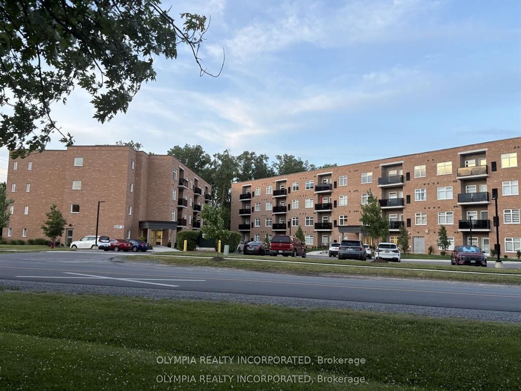 5629 Swayze Drive A401, Niagara Falls, ON L2J 0G6 photo 2