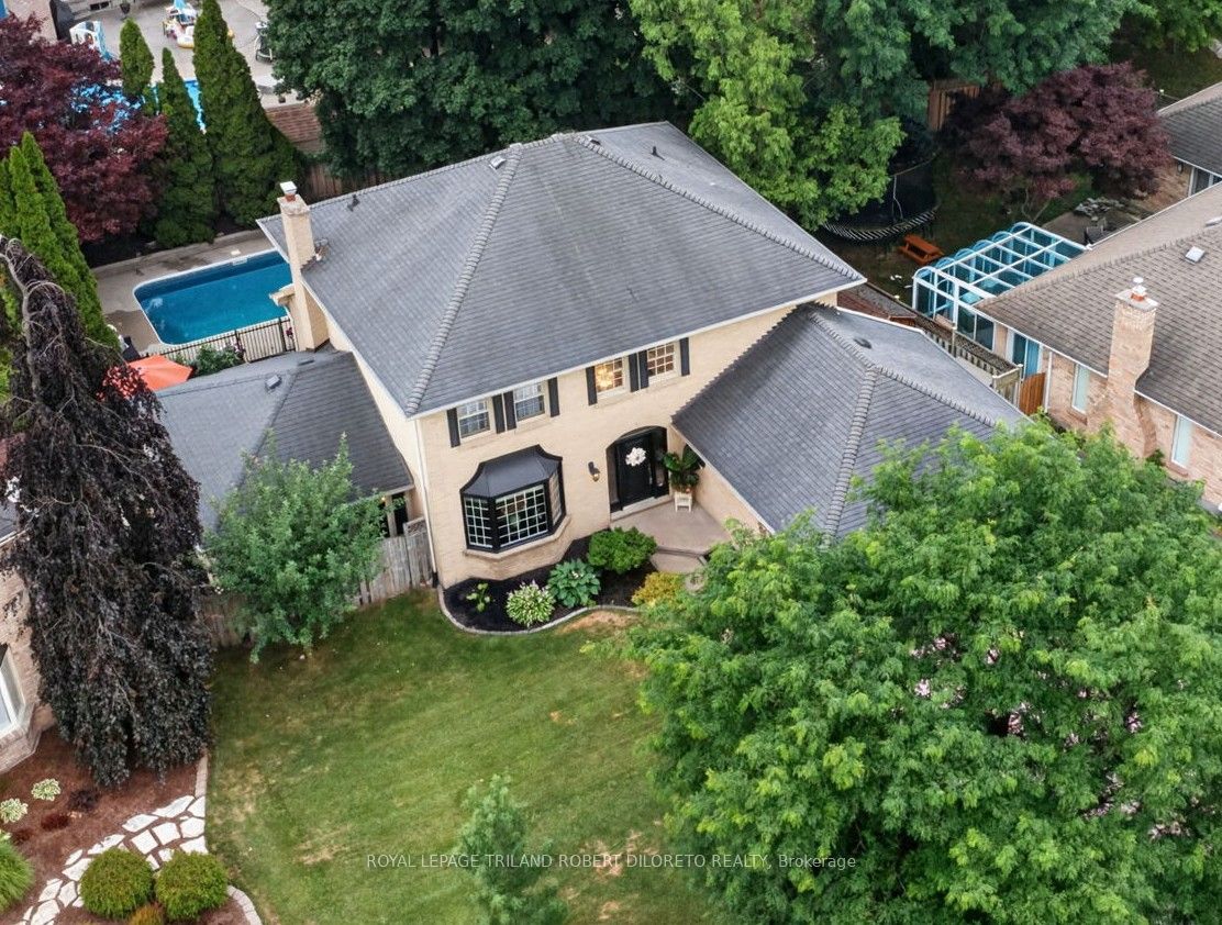 110 Summerdale Place, London South, ON N6K 4C6
