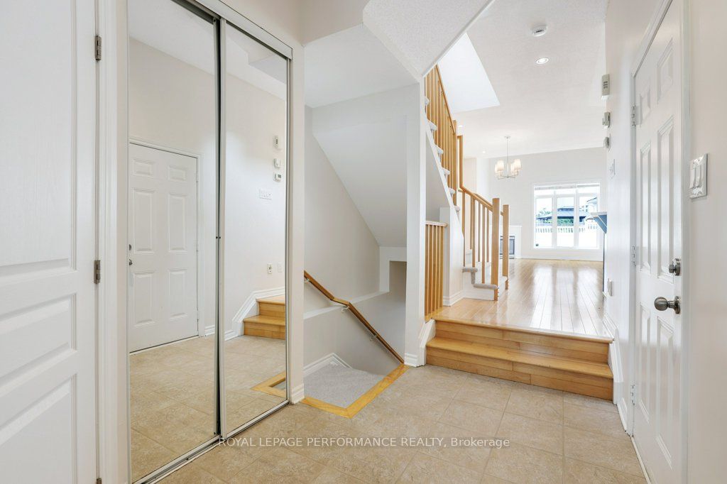 306 Waymark Crescent, Kanata, ON K2M 0A4 photo 5