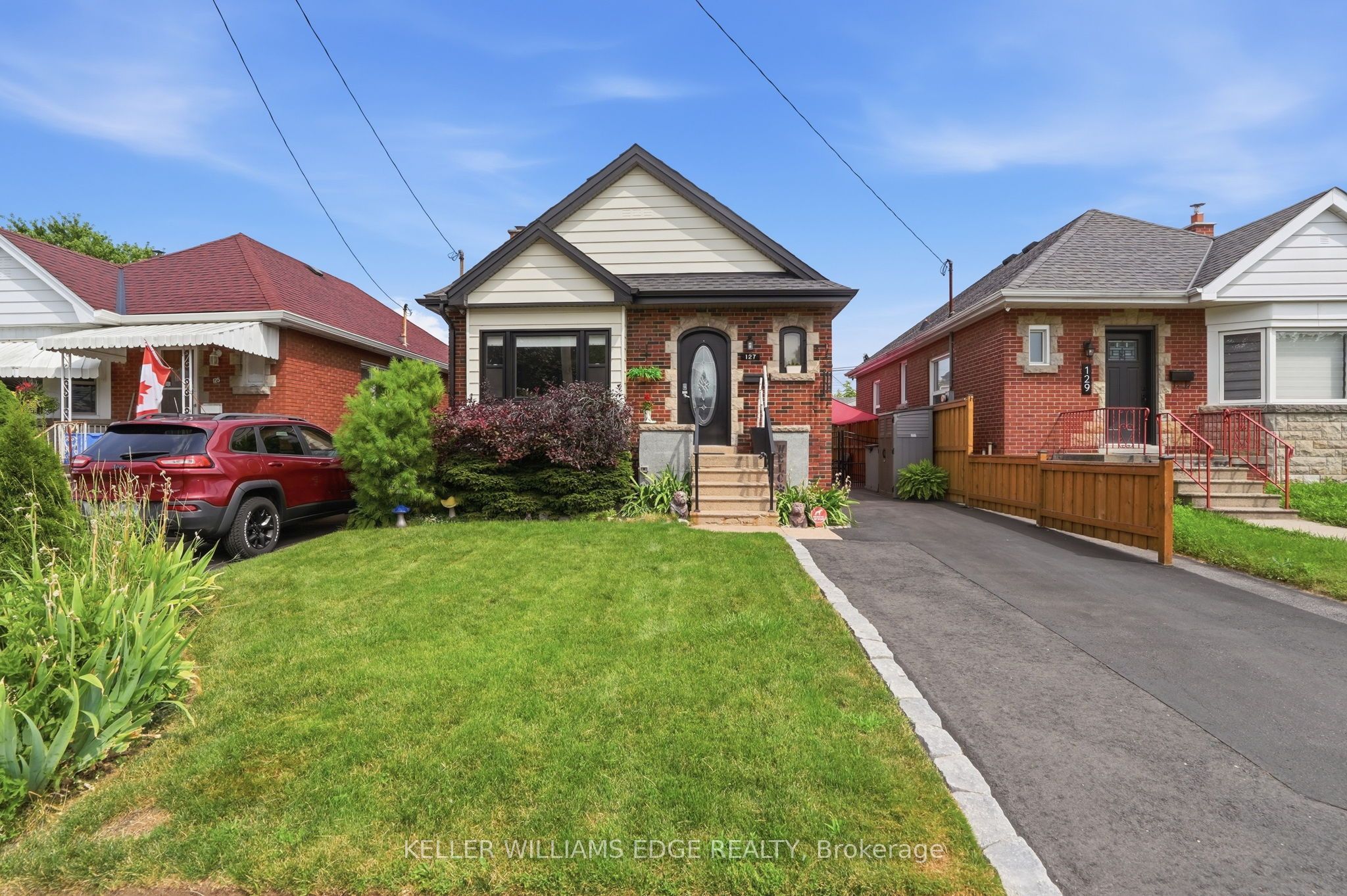 127 Tragina Avenue S, Hamilton, ON L8K 2Z7