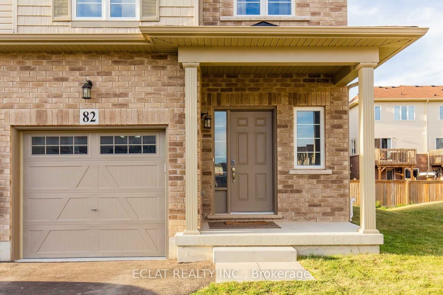 82 Bradbury Road, Hamilton, ON L8J 0E4 photo 2