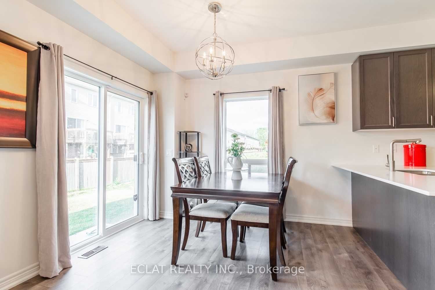 82 Bradbury Road, Hamilton, ON L8J 0E4 photo 4