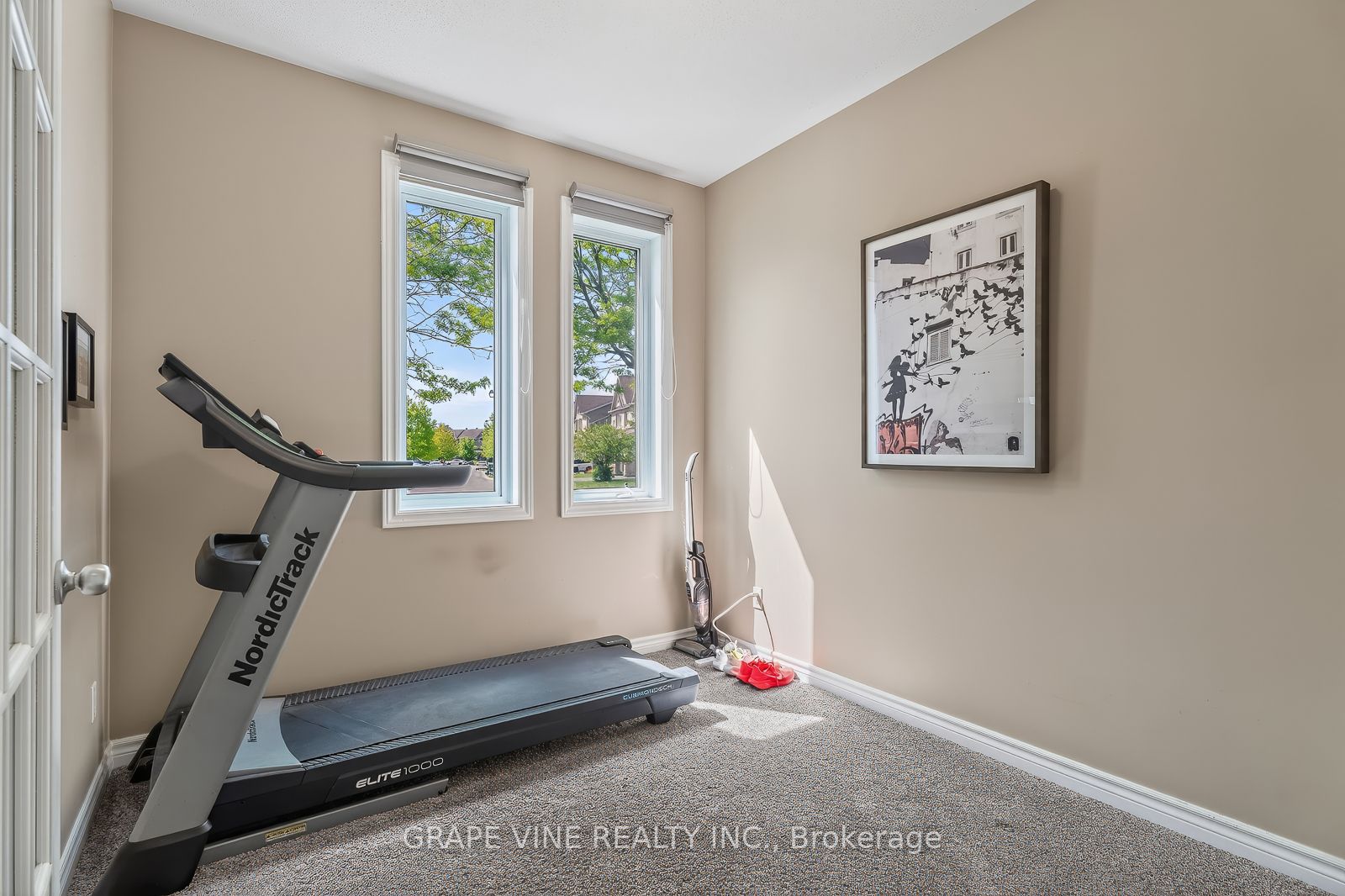 360 BALINROAN Crescent, Barrhaven, ON K2J 3T9 photo 5