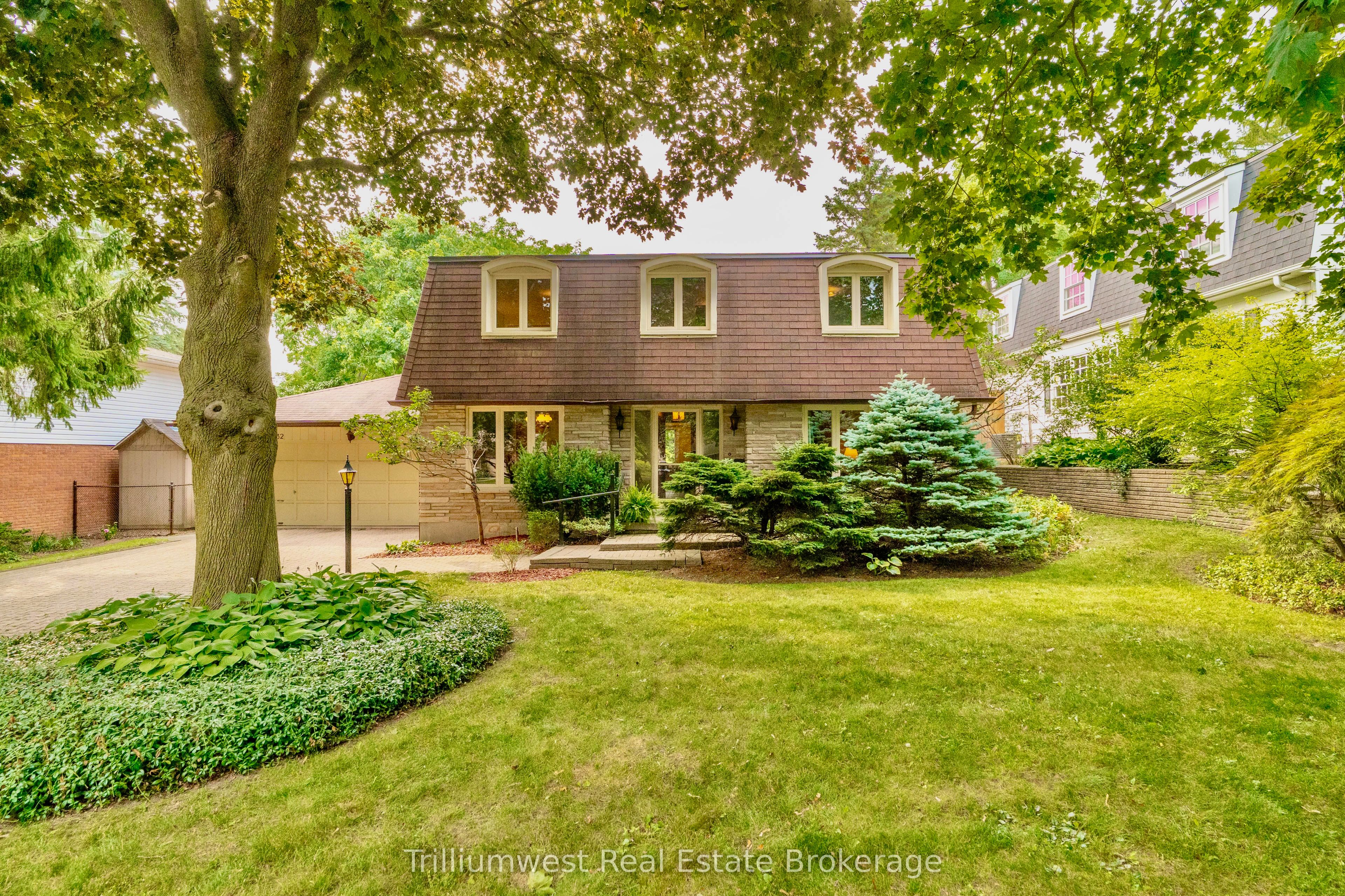 32 Waverley Drive, Guelph, ON N1E 6C8 photo 2