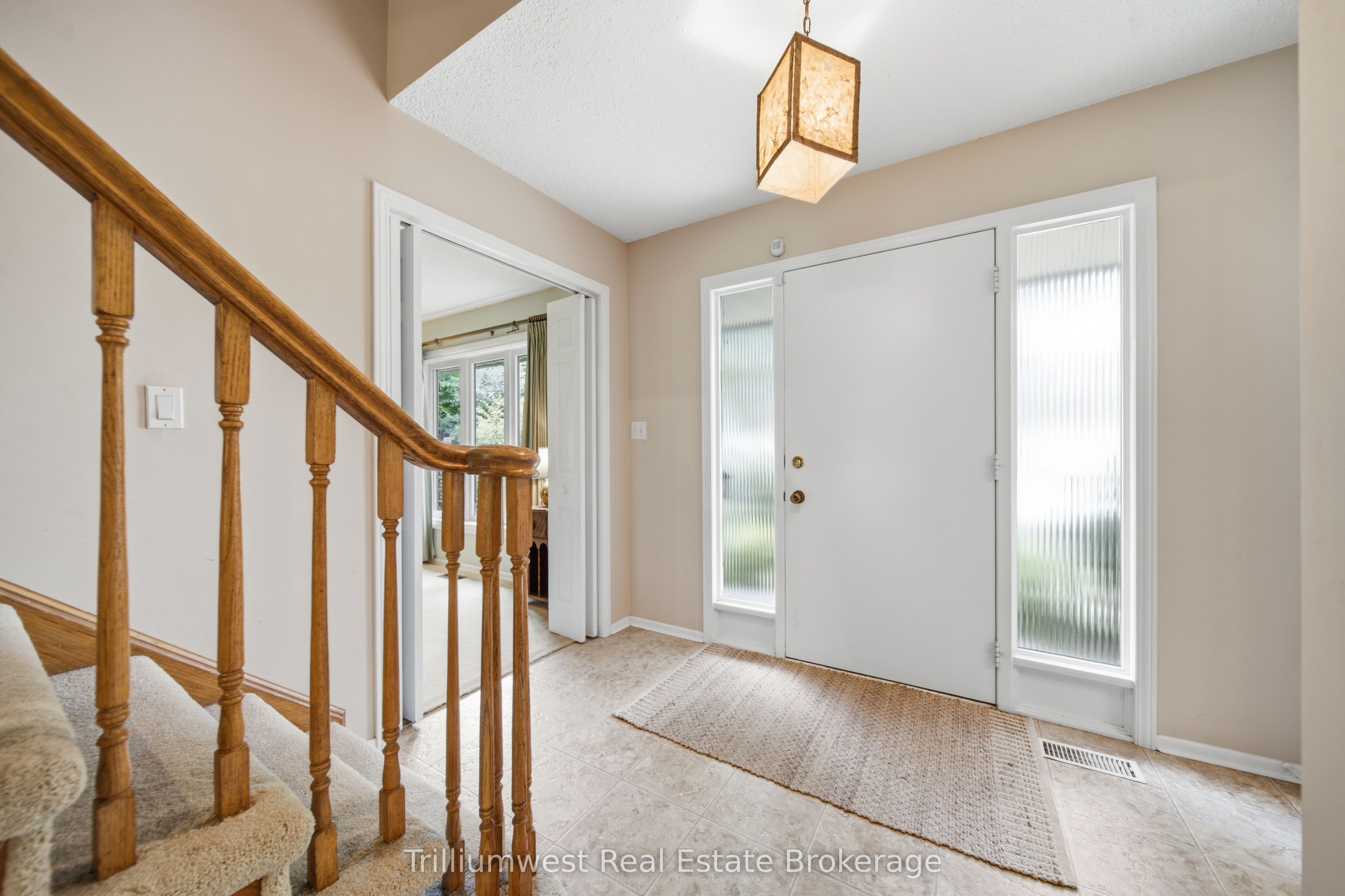 32 Waverley Drive, Guelph, ON N1E 6C8 photo 5