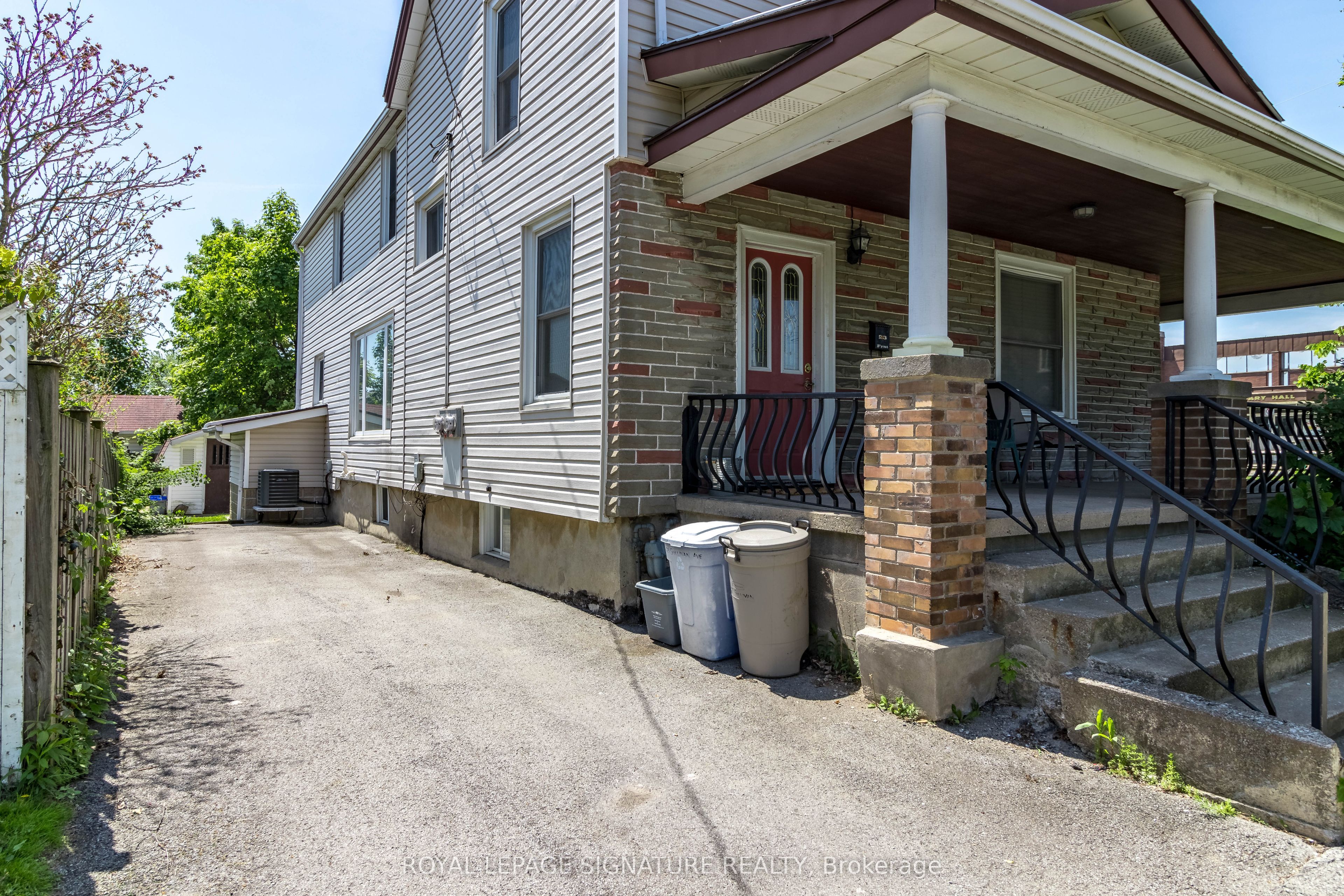 23 Sullivan Avenue, Thorold, ON L2V 2Y3 photo 5