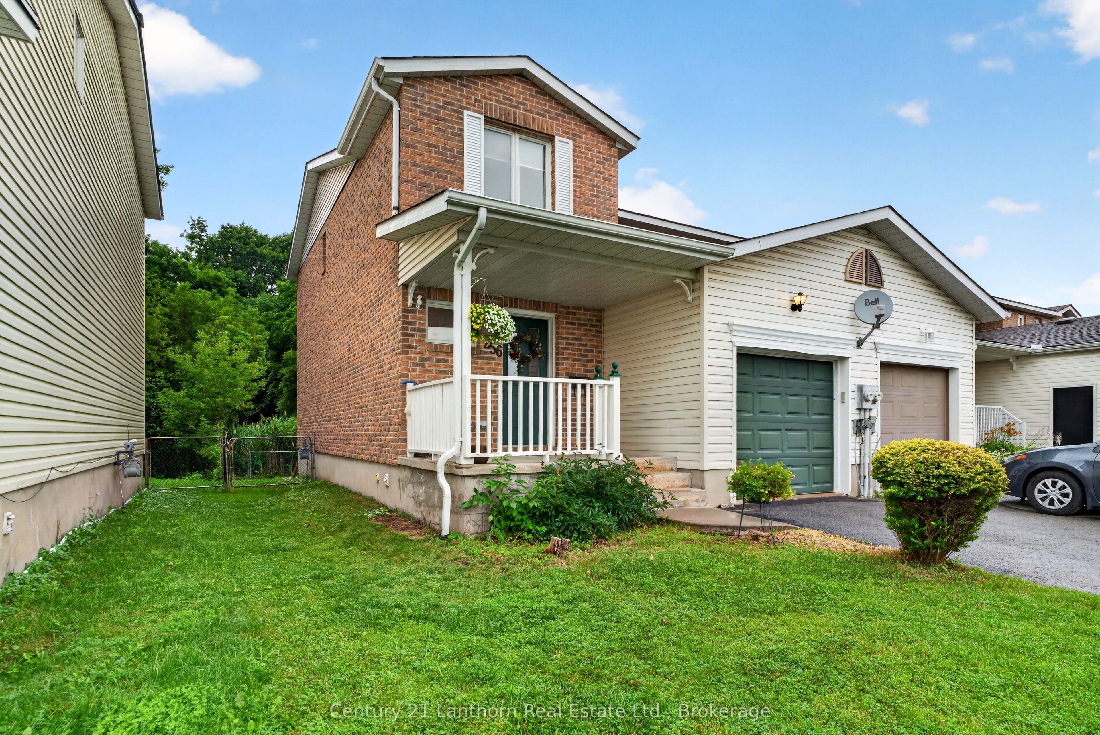 256 Vanguard Court, Kingston, ON K7M 8P8 photo 3