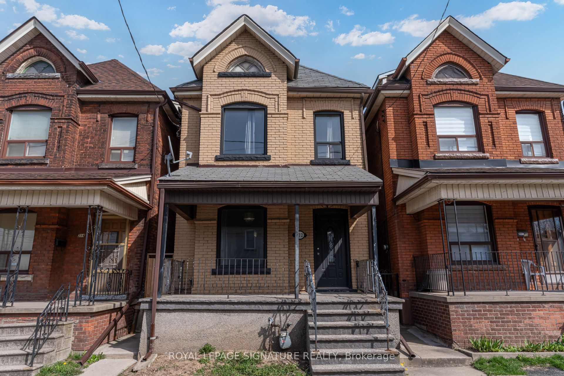 212 Wellington Street N Bsmt, Hamilton, ON L8L 5A5