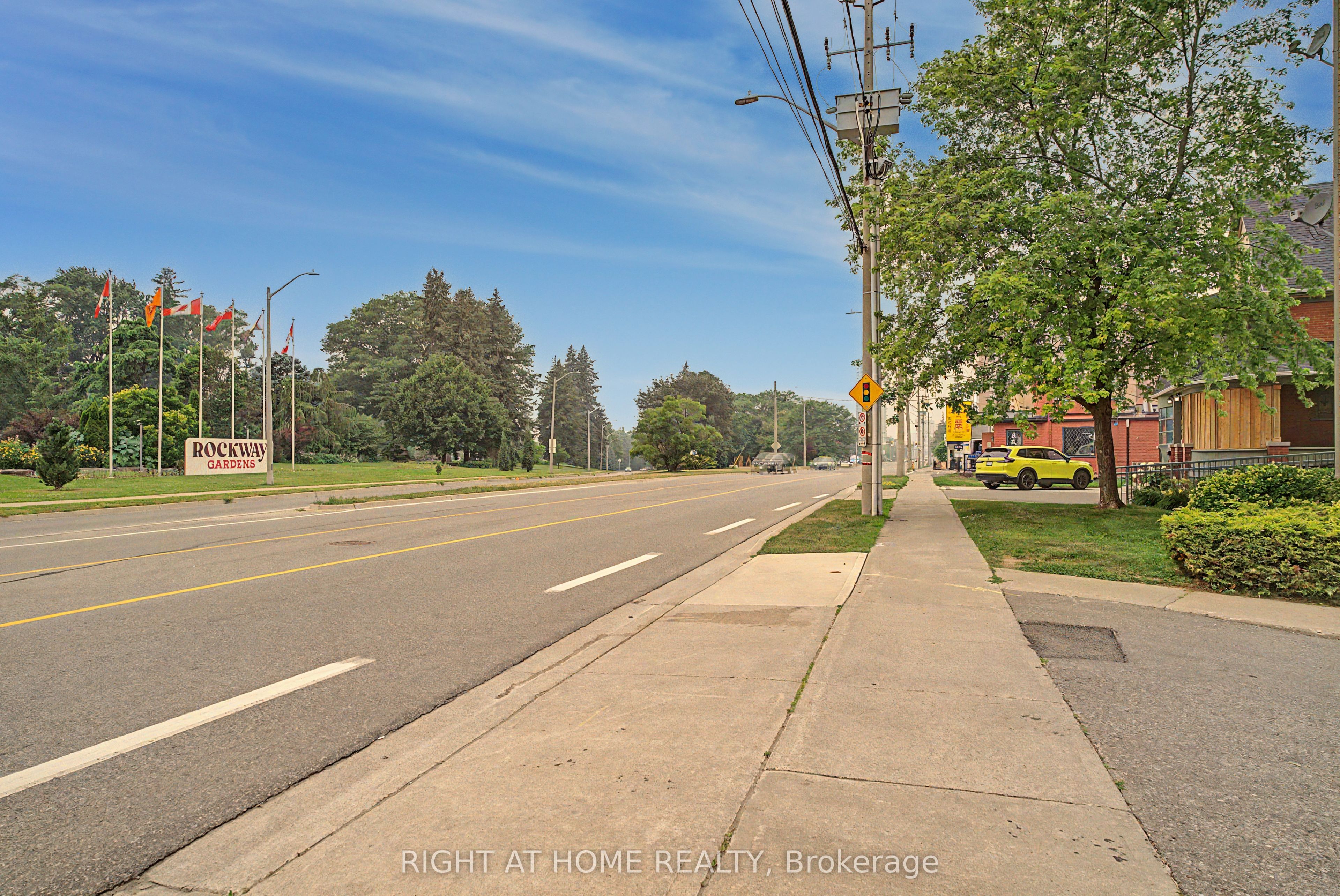 1522 King Street E 403, Kitchener, ON N2G 2P1 photo 5