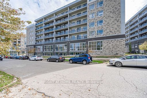 275F Larch Street 608, Waterloo, ON N2L 3R2 photo 2