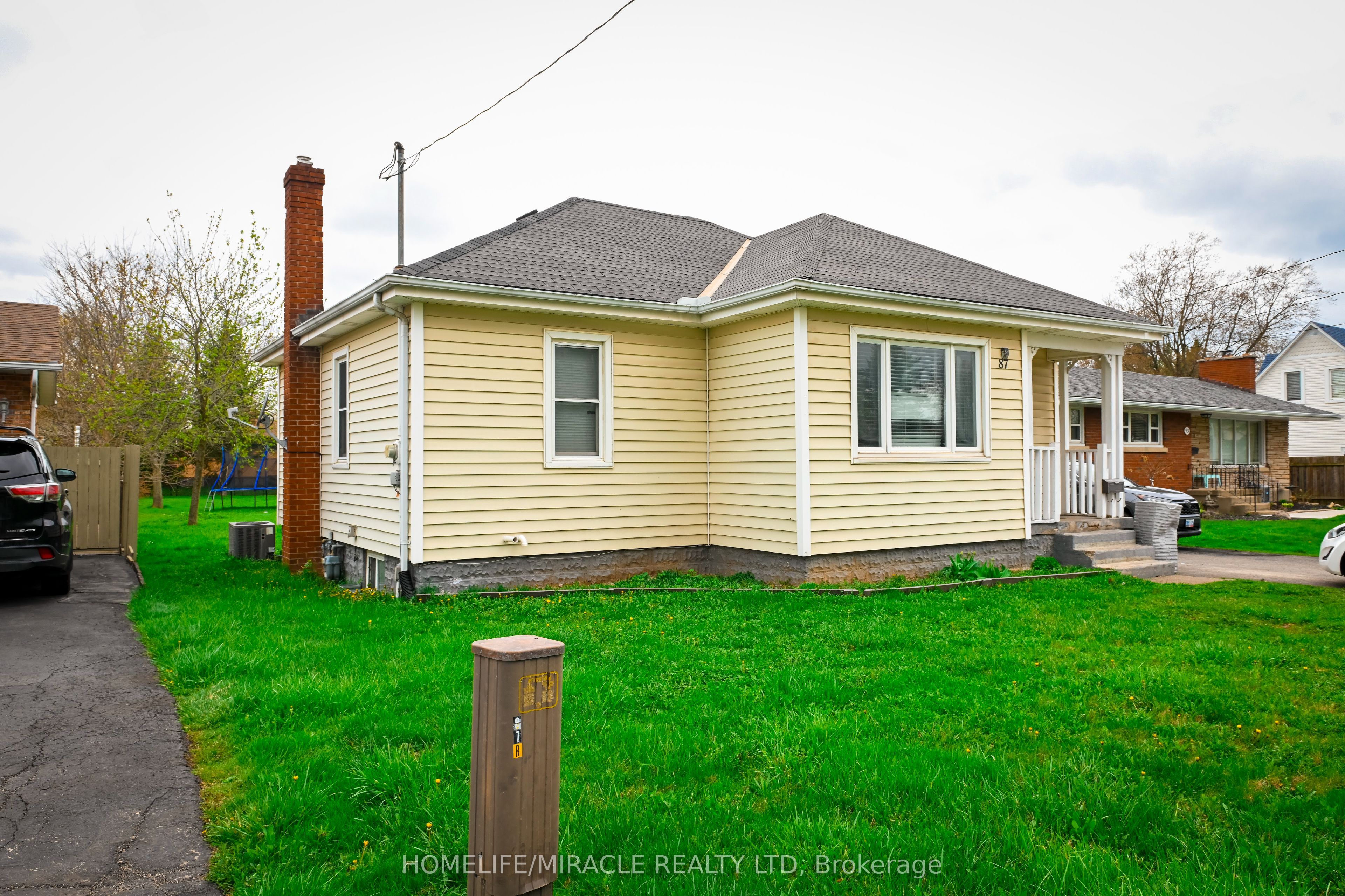 87 Rice Road, Welland, ON L3C 2V6 photo 3