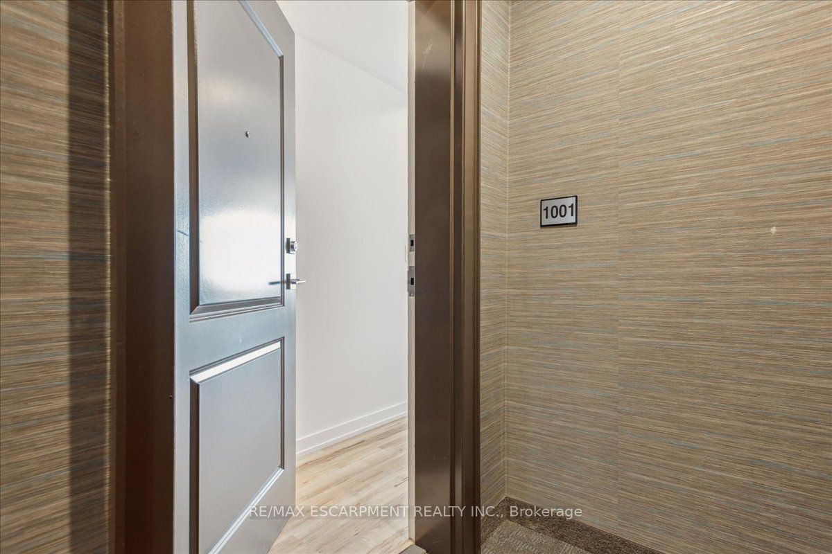 450 Dundas Street E 1001, Hamilton, ON L8B 1Z2 photo 4