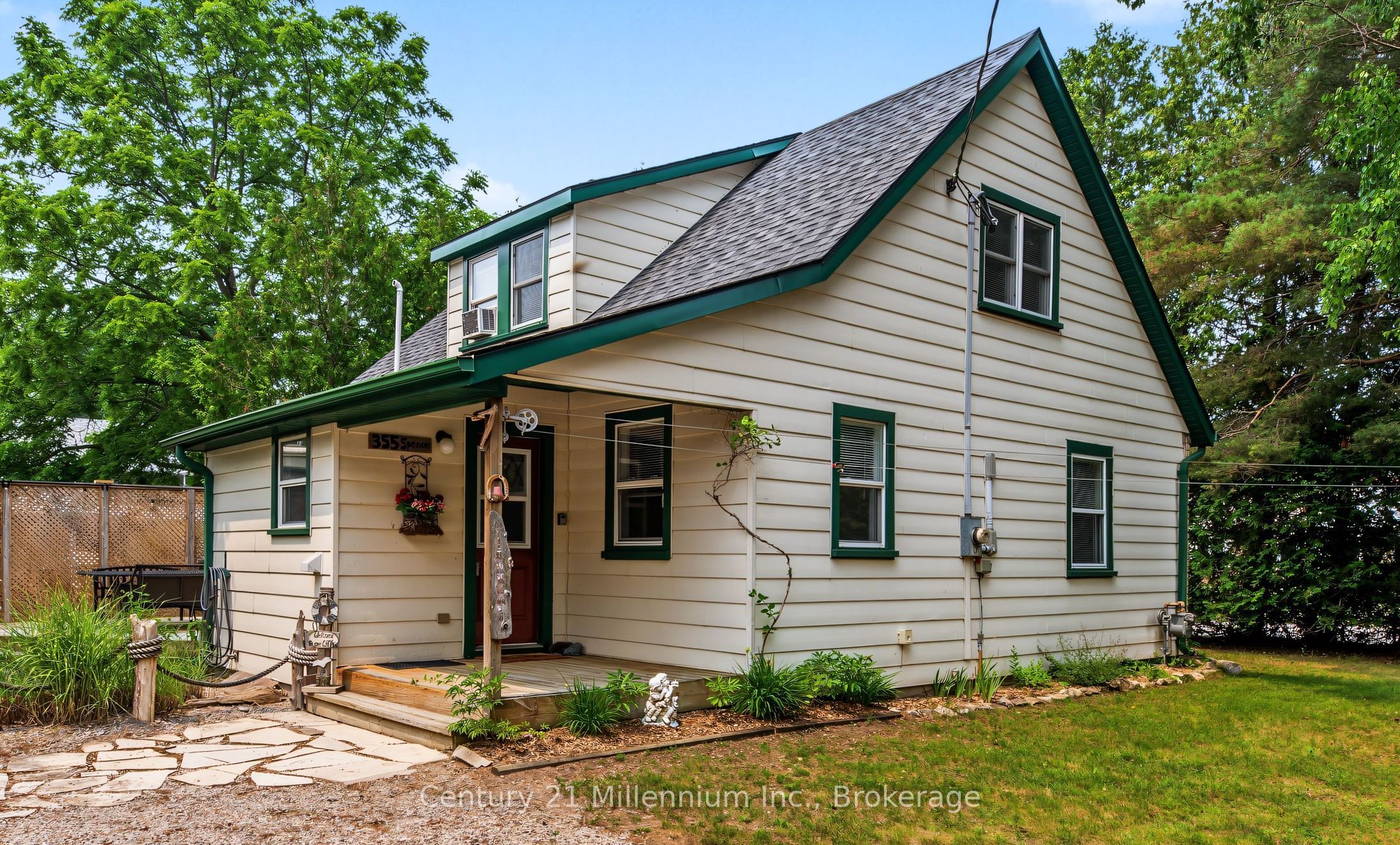 355 Spence Street, Saugeen Shores, ON N0H 2L0 photo 2