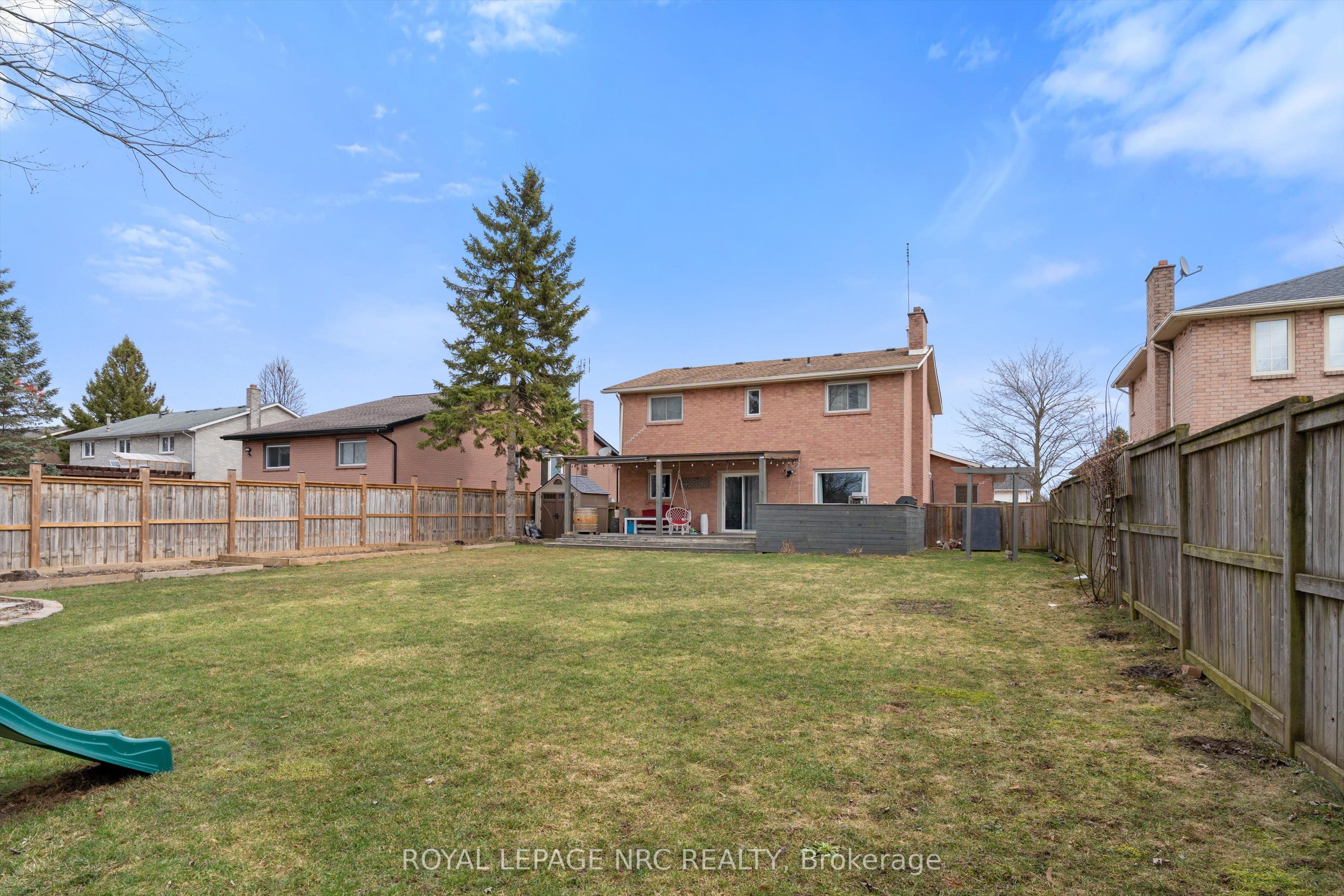 51 Briarsdale Crescent, Welland, ON L3C 6S7 photo 2