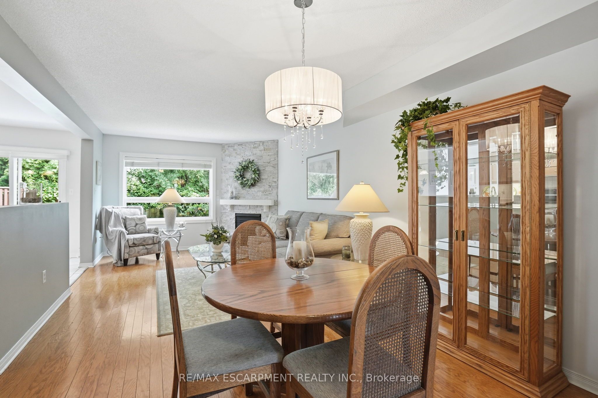 819 Upper Paradise Road 9, Hamilton, ON L9C 5R1 photo 4