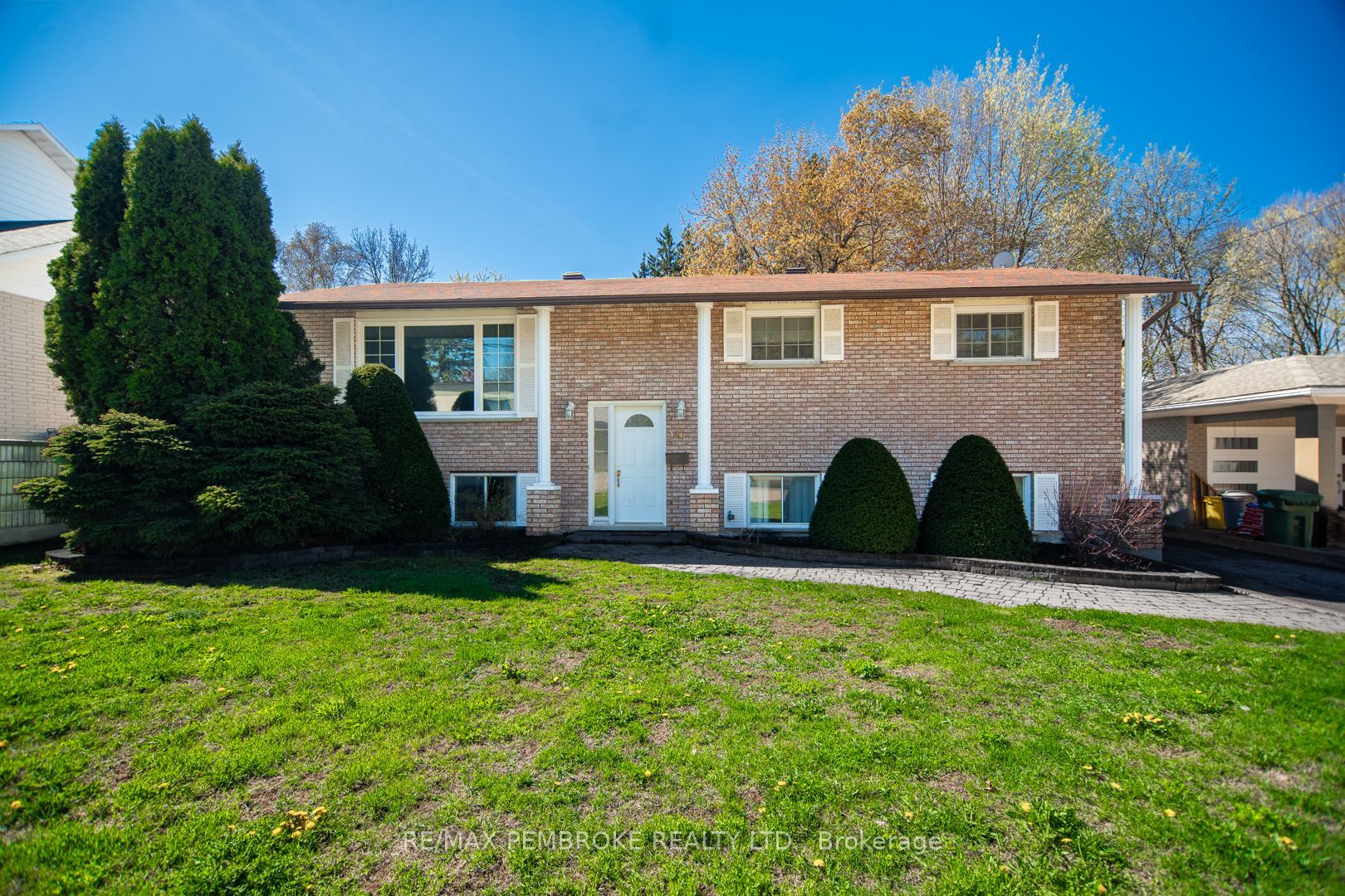 486 Irving Street, Pembroke, ON K8A 2T4
