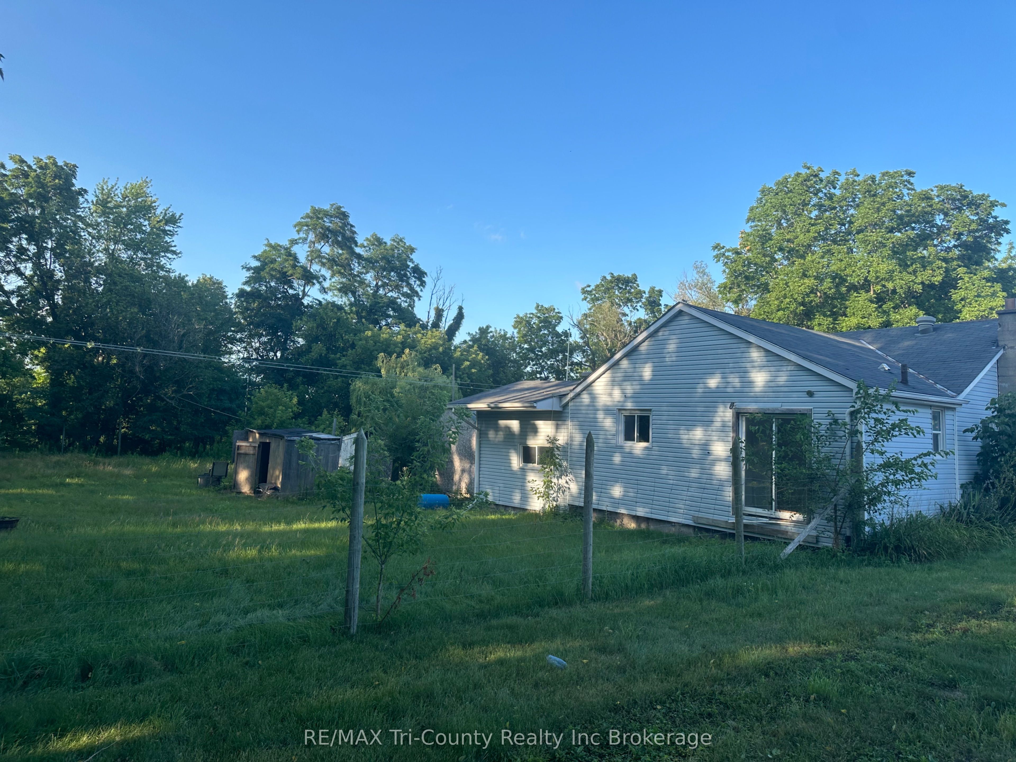 6 Pearl Street, St. Thomas, ON N5P 2N8