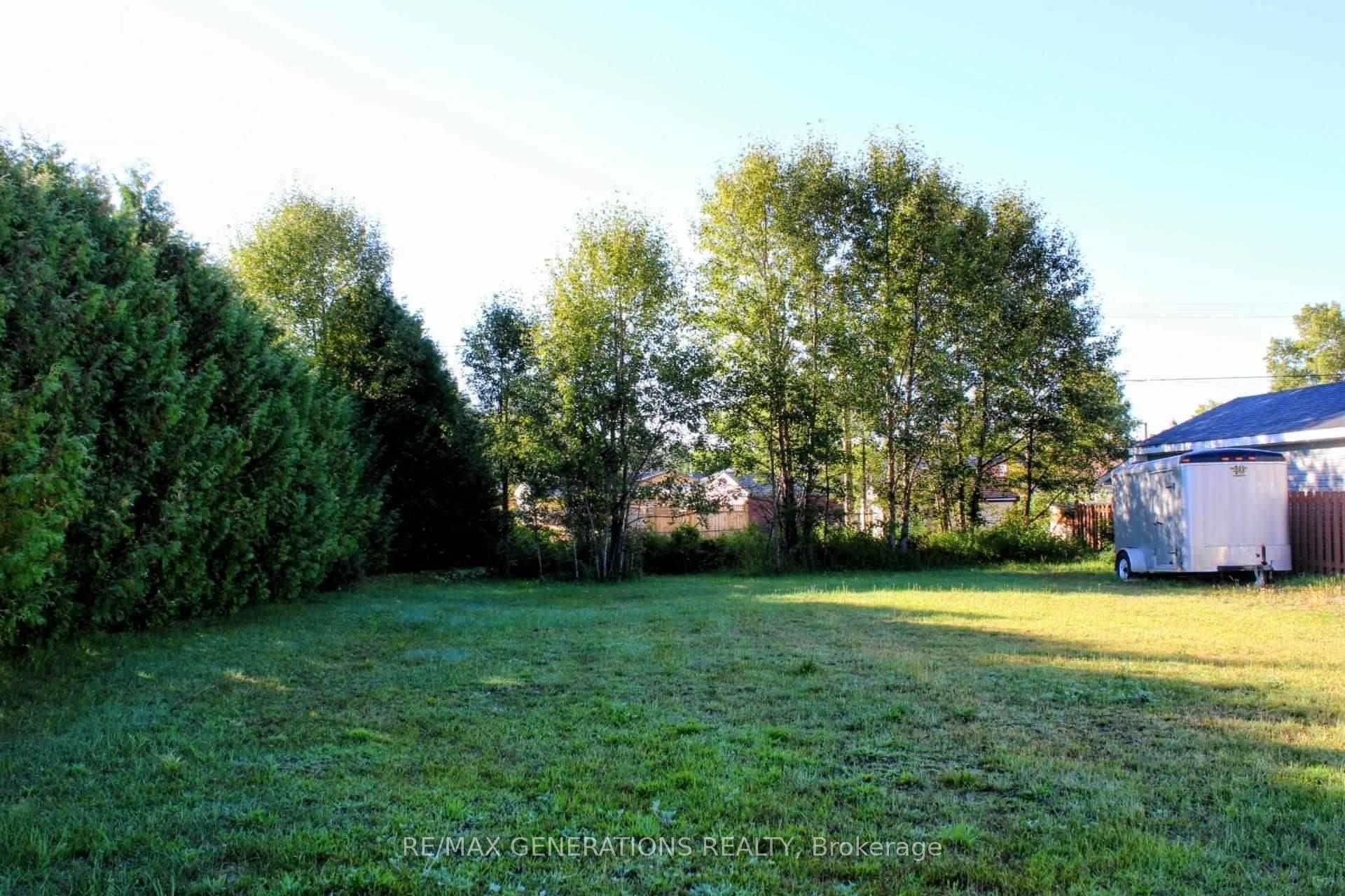 4 Sandpiper Avenue, Manitouwadge, ON P0T 2C0 photo 2