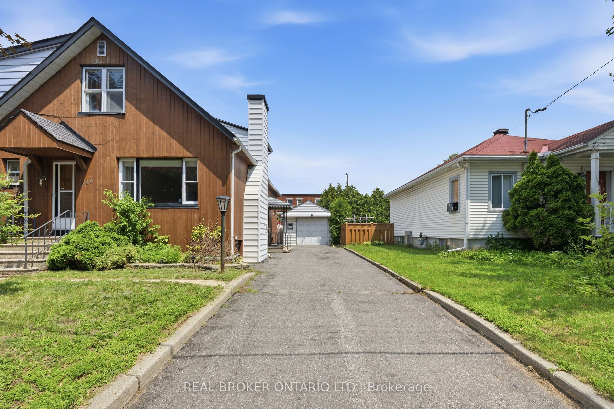 385 Enfield Avenue, Vanier and Kingsview Park, ON K1L 7L2 photo 3