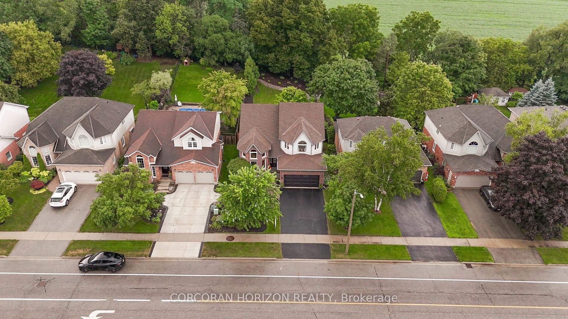82 Ptarmigan Drive, Guelph, ON N1C 1B6 photo 3