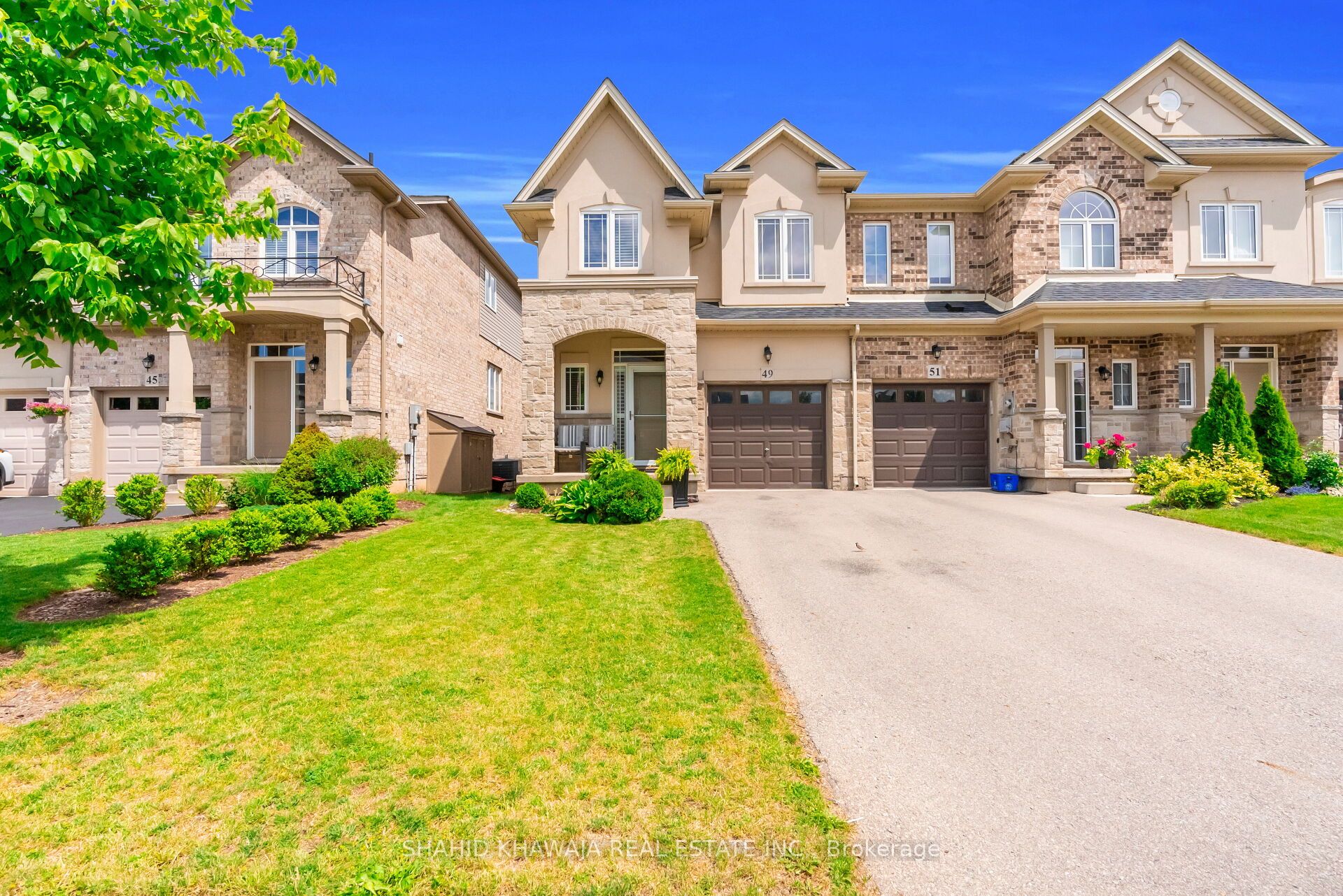 49 Candlewood Court, Hamilton, ON L8J 0C4 photo 2