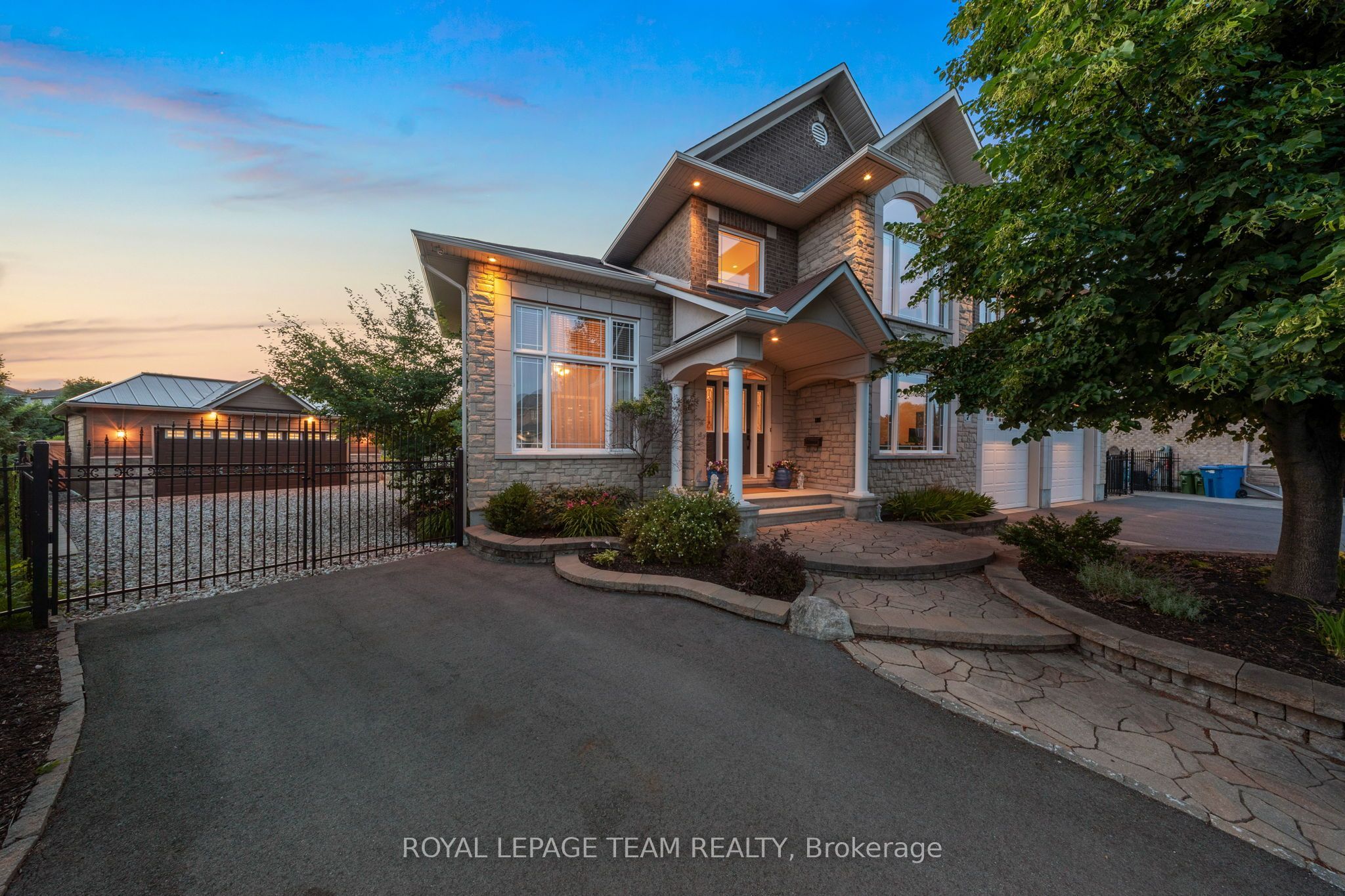7 Tradewinds Drive, Barrhaven, ON K2G 6Y4 photo 3