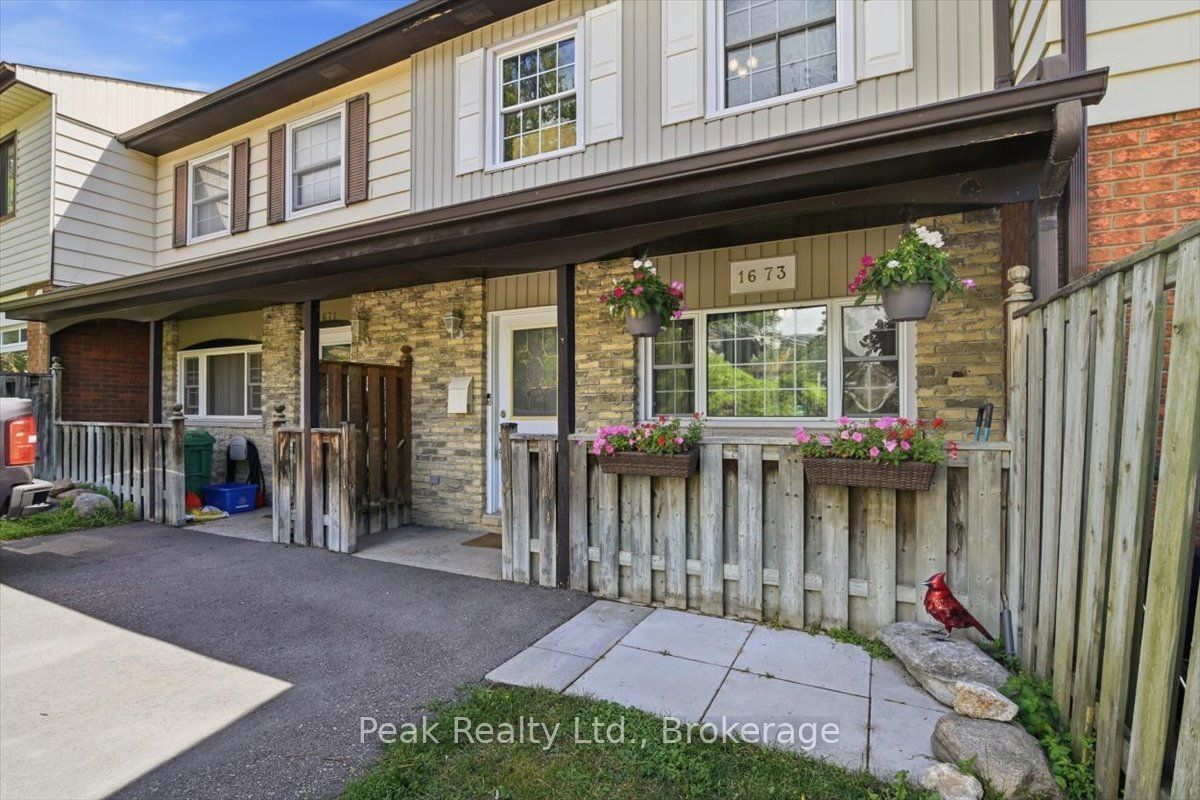 1673 Applewood Crescent, Peterborough, ON K9K 1N3
