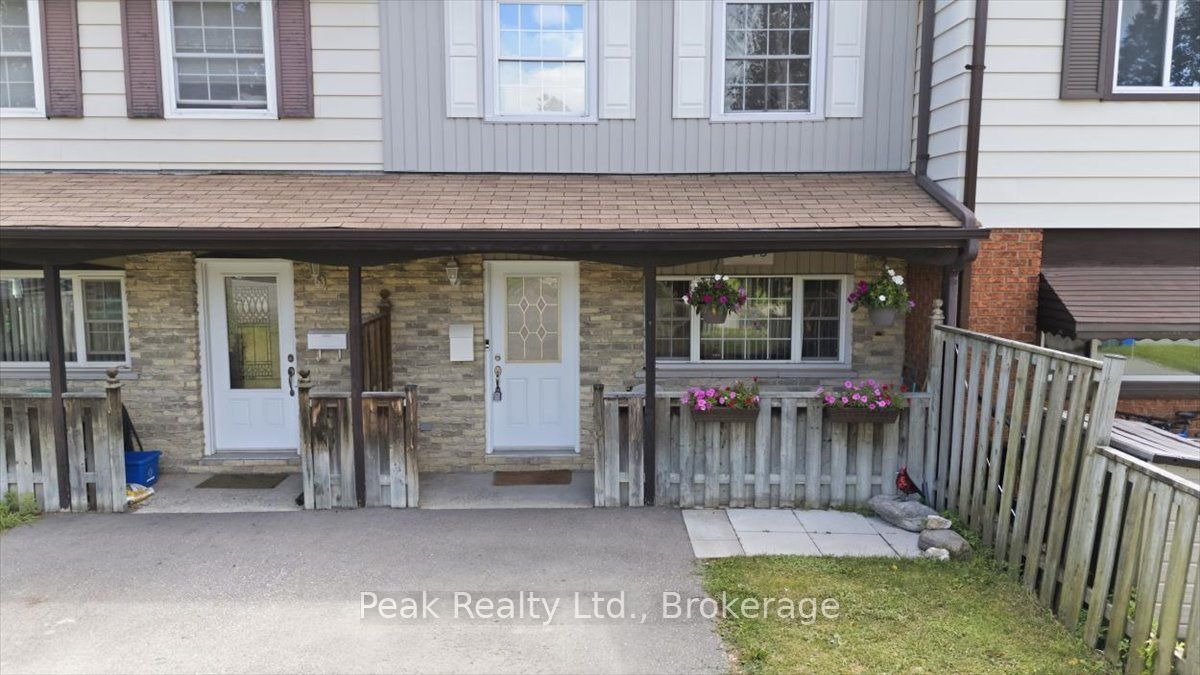 1673 Applewood Crescent, Peterborough, ON K9K 1N3 photo 2