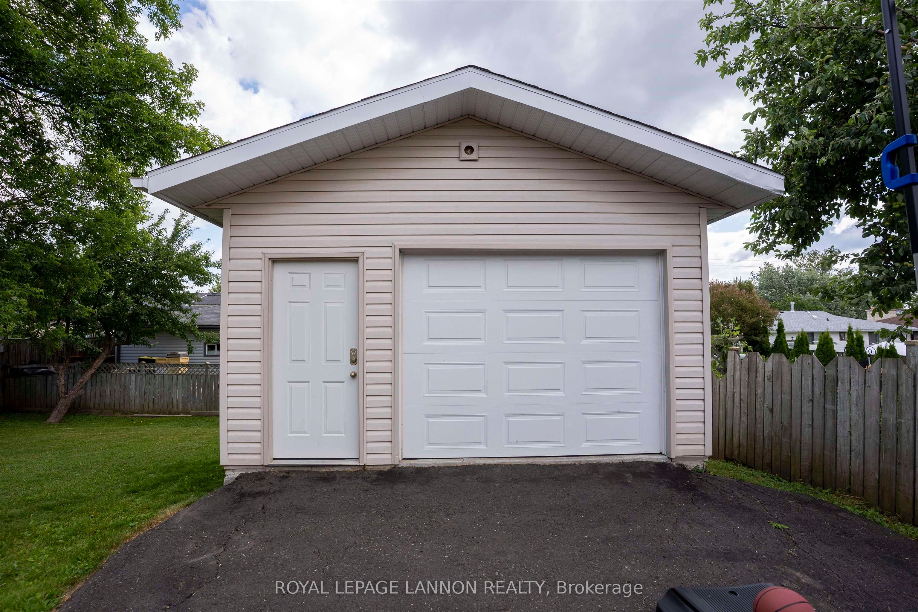 138 Iris Cres., Thunder Bay, ON P7A 7Z9 photo 3