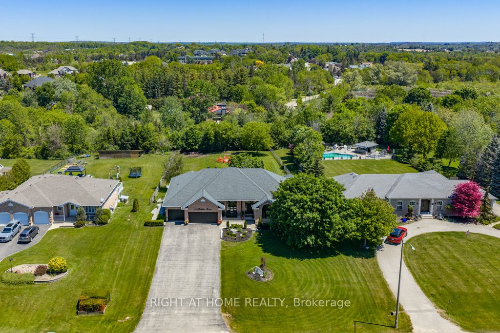 11 Settlers Court, Puslinch, ON N0B 2C0 photo 3