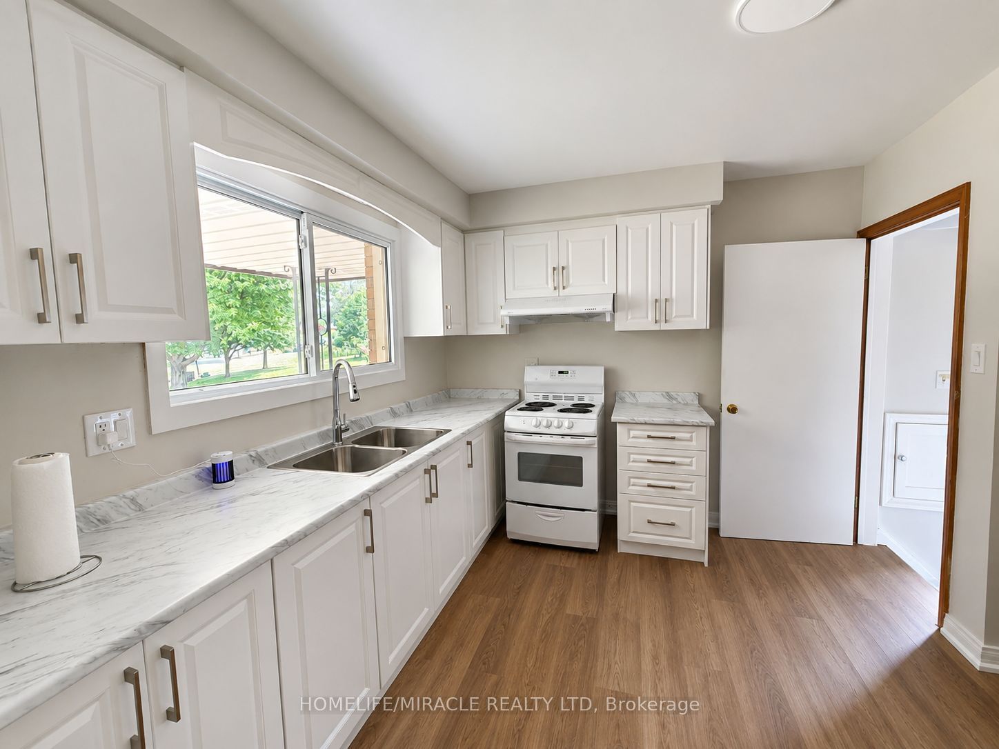 42 Mark Street, London East, ON N2V 2G5 photo 4