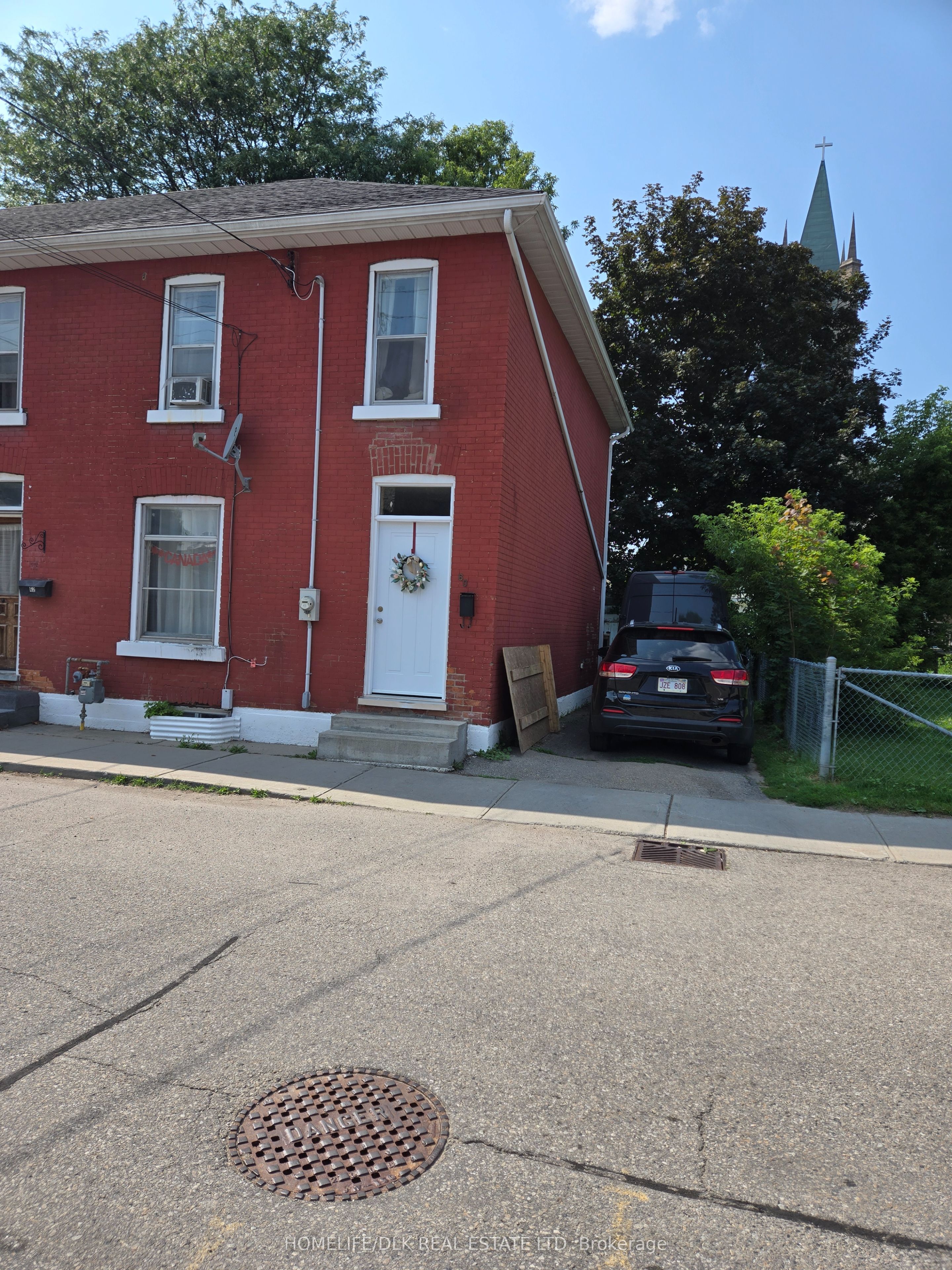 60 George Street, Brockville, ON K6V 3V5