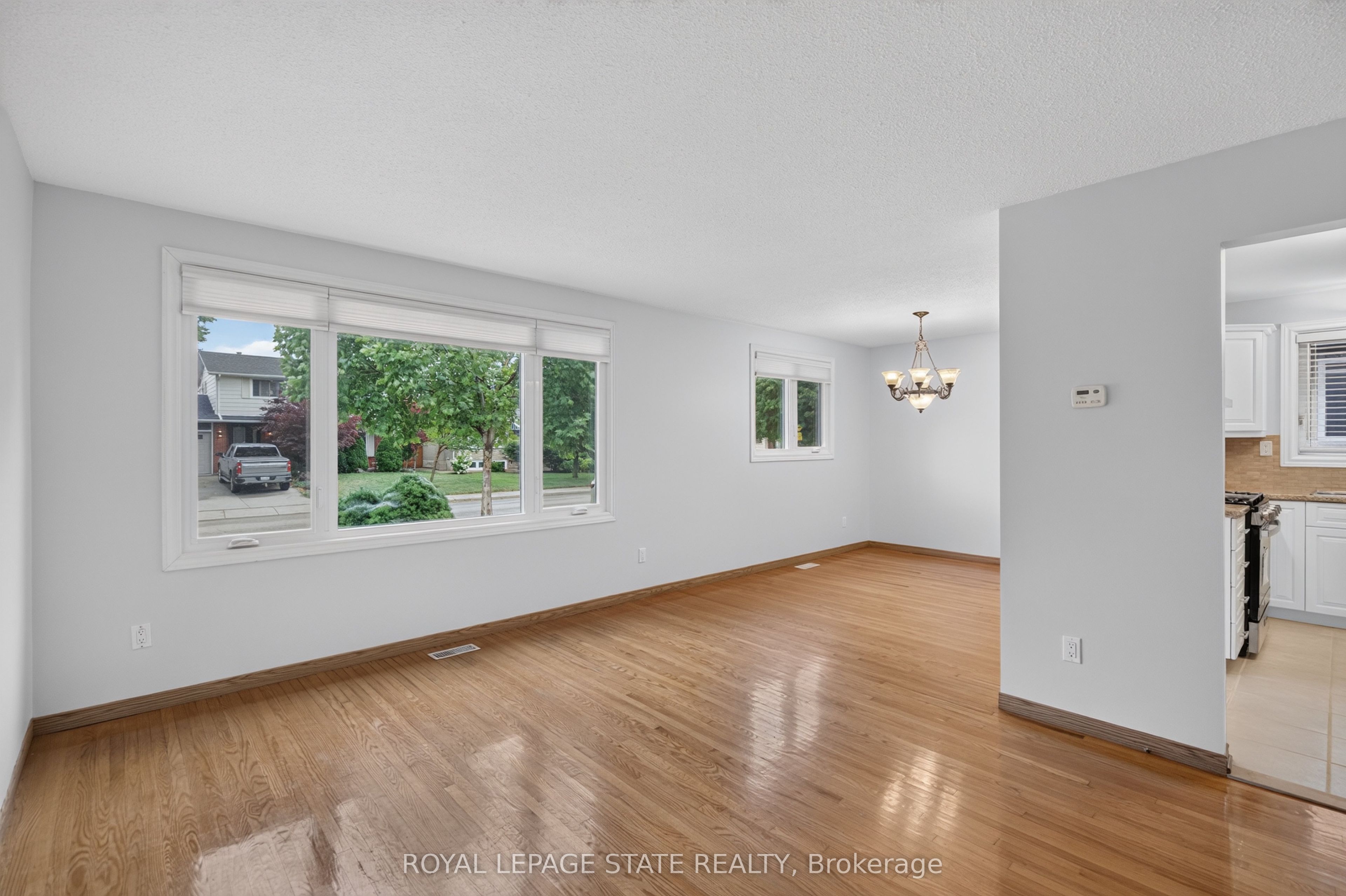 41 Darlington Drive, Hamilton, ON L9C 2L8 photo 5