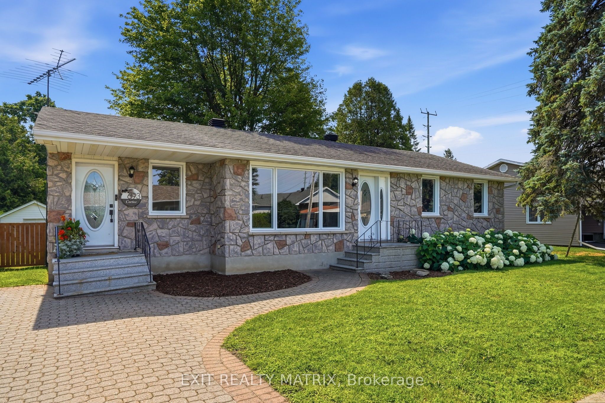 693 Cartier Street, Casselman, ON K0A 1M0