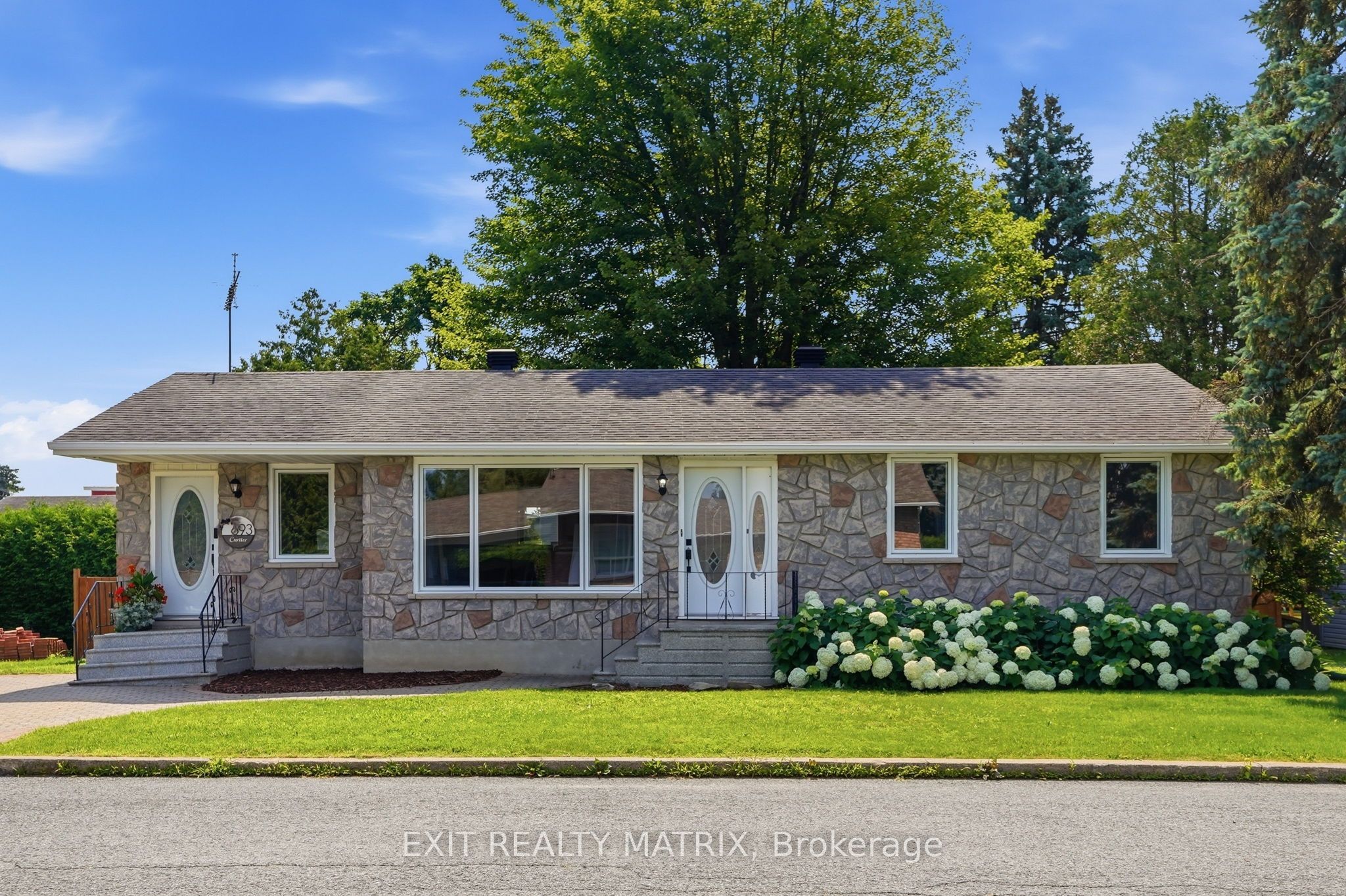 693 Cartier Street, Casselman, ON K0A 1M0 photo 3